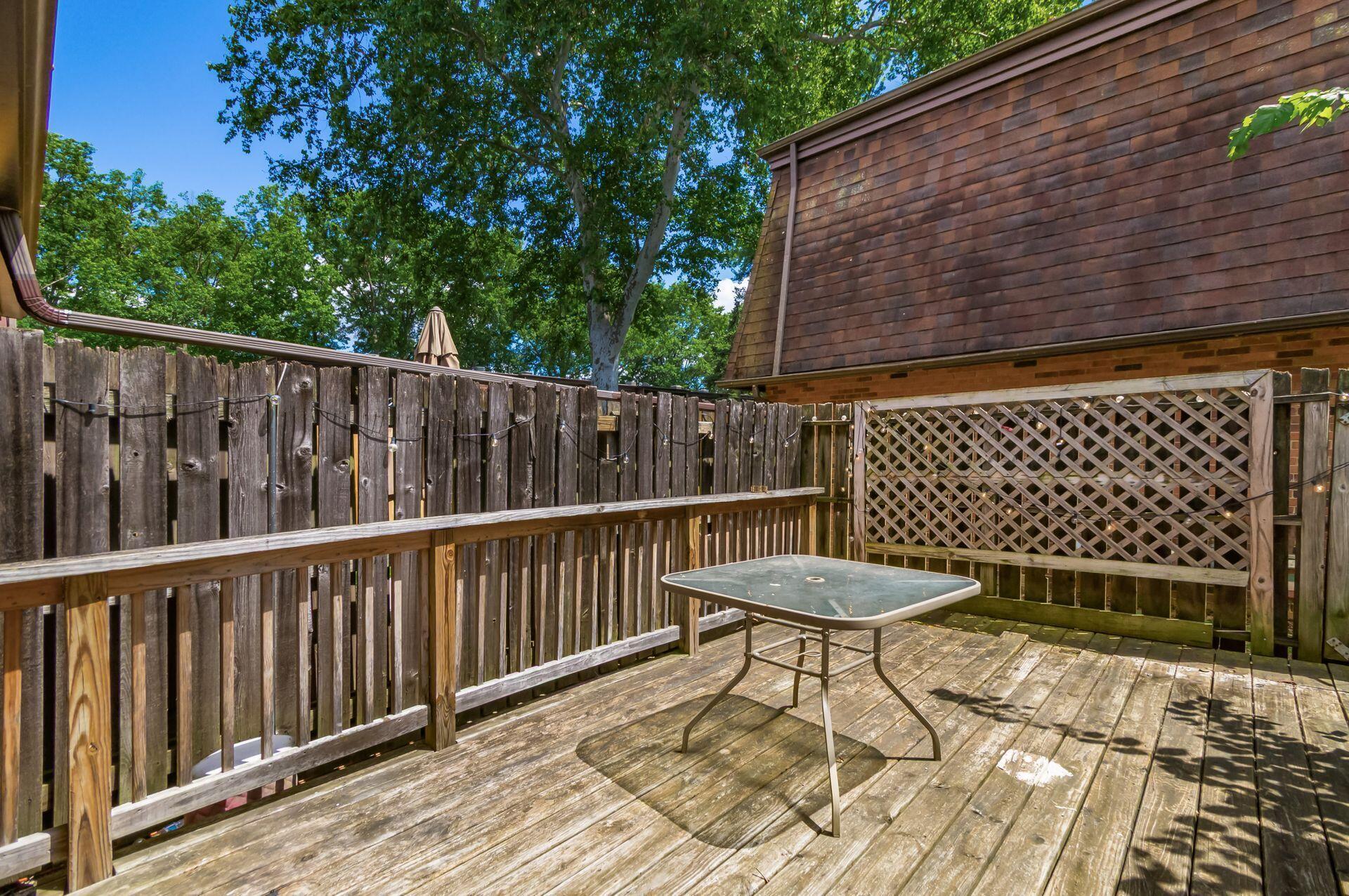 413 Shell Court E Property Photo 25