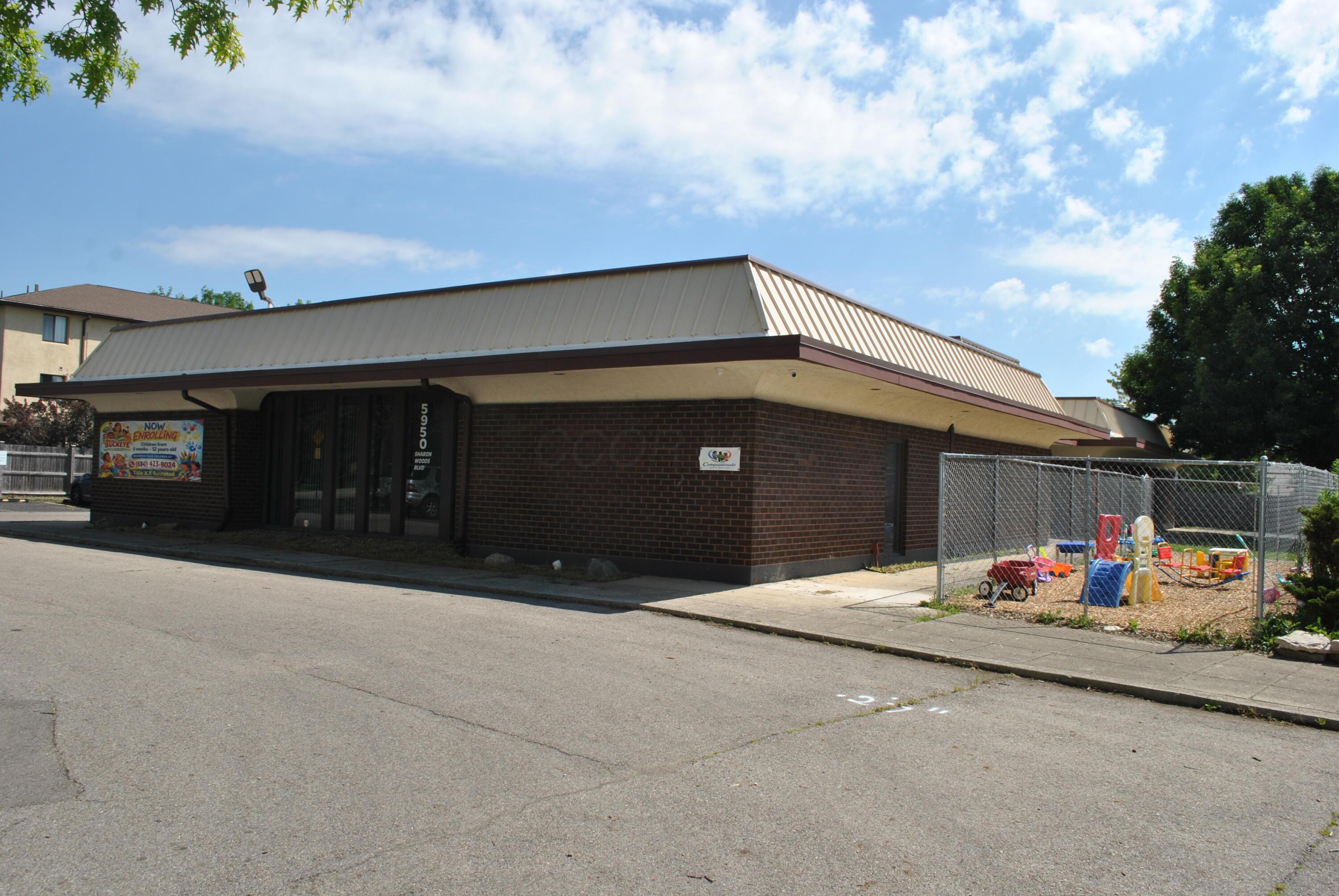 5950 Sharon Woods Boulevard Property Photo 1