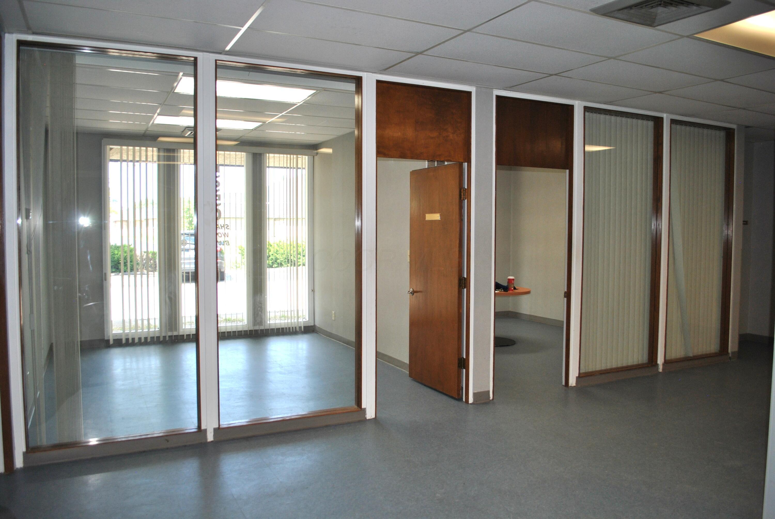 5950 Sharon Woods Boulevard Property Photo 14