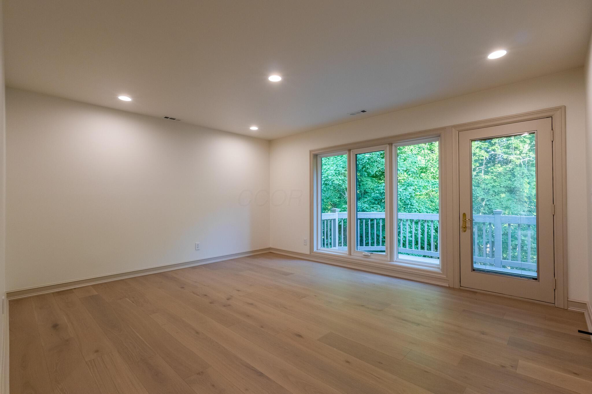 1635 Strathshire Hall Place Property Photo 74