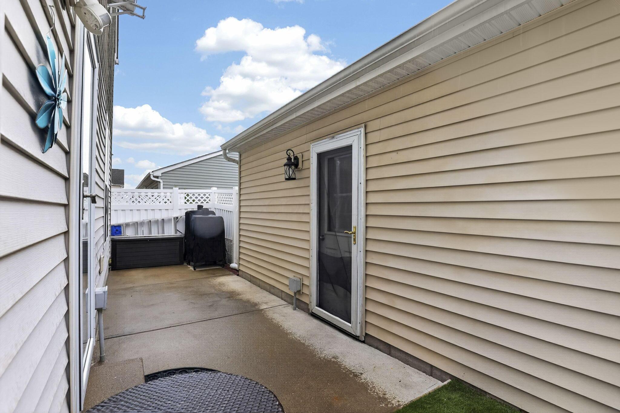 7911 Ashenden Drive Property Photo 44