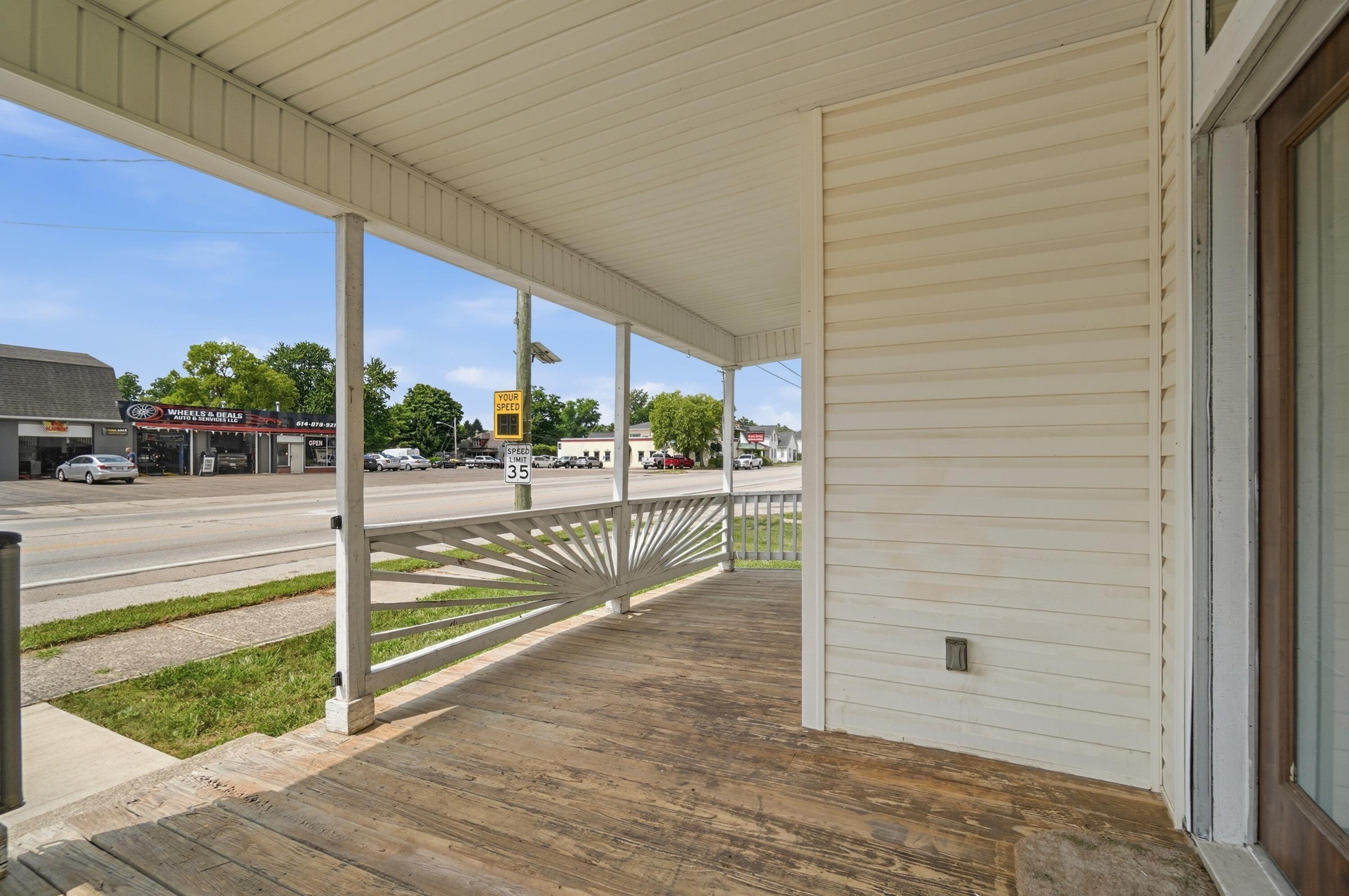 240 E Main Street Property Photo 5