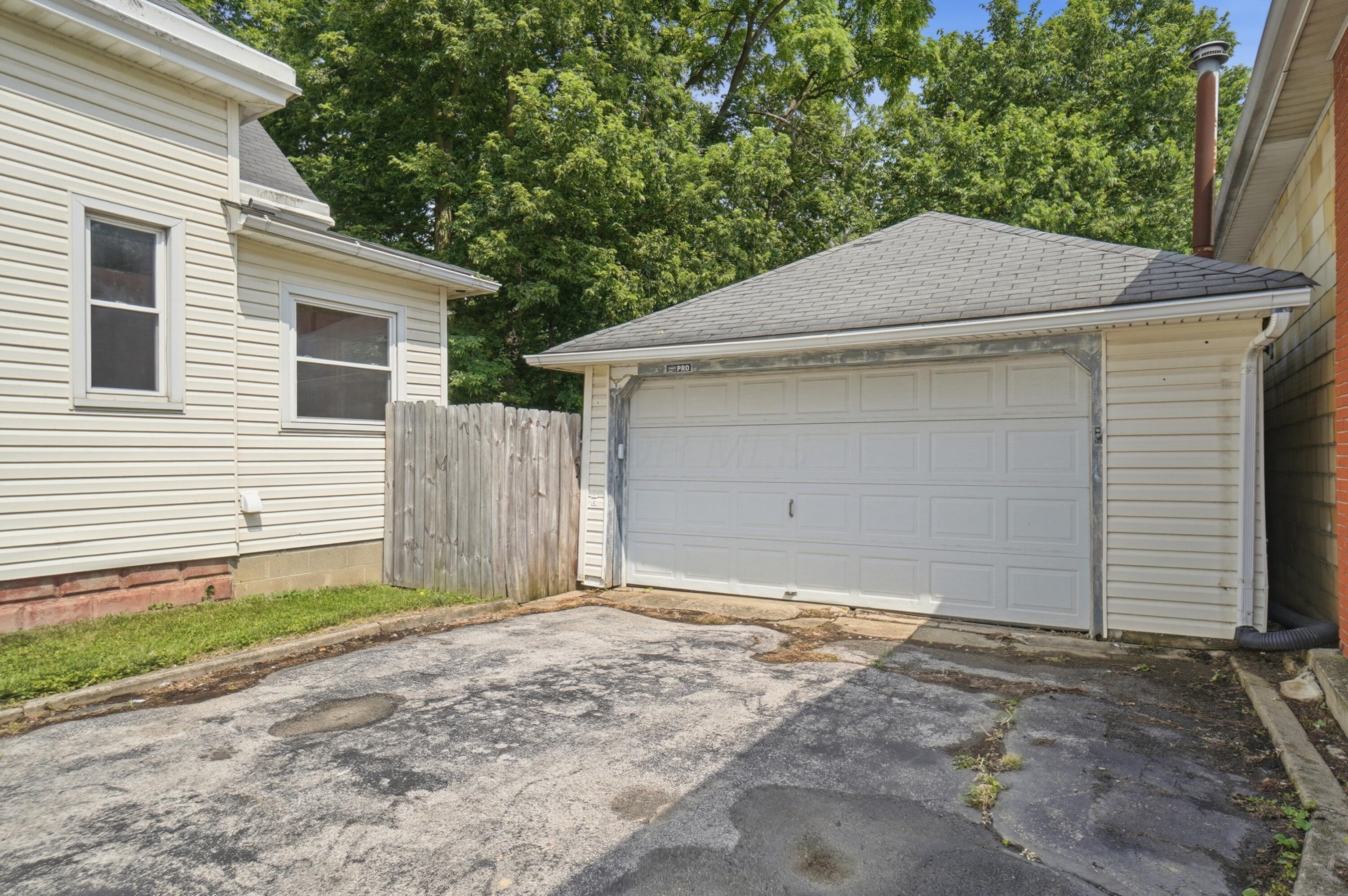 240 E Main Street Property Photo 58