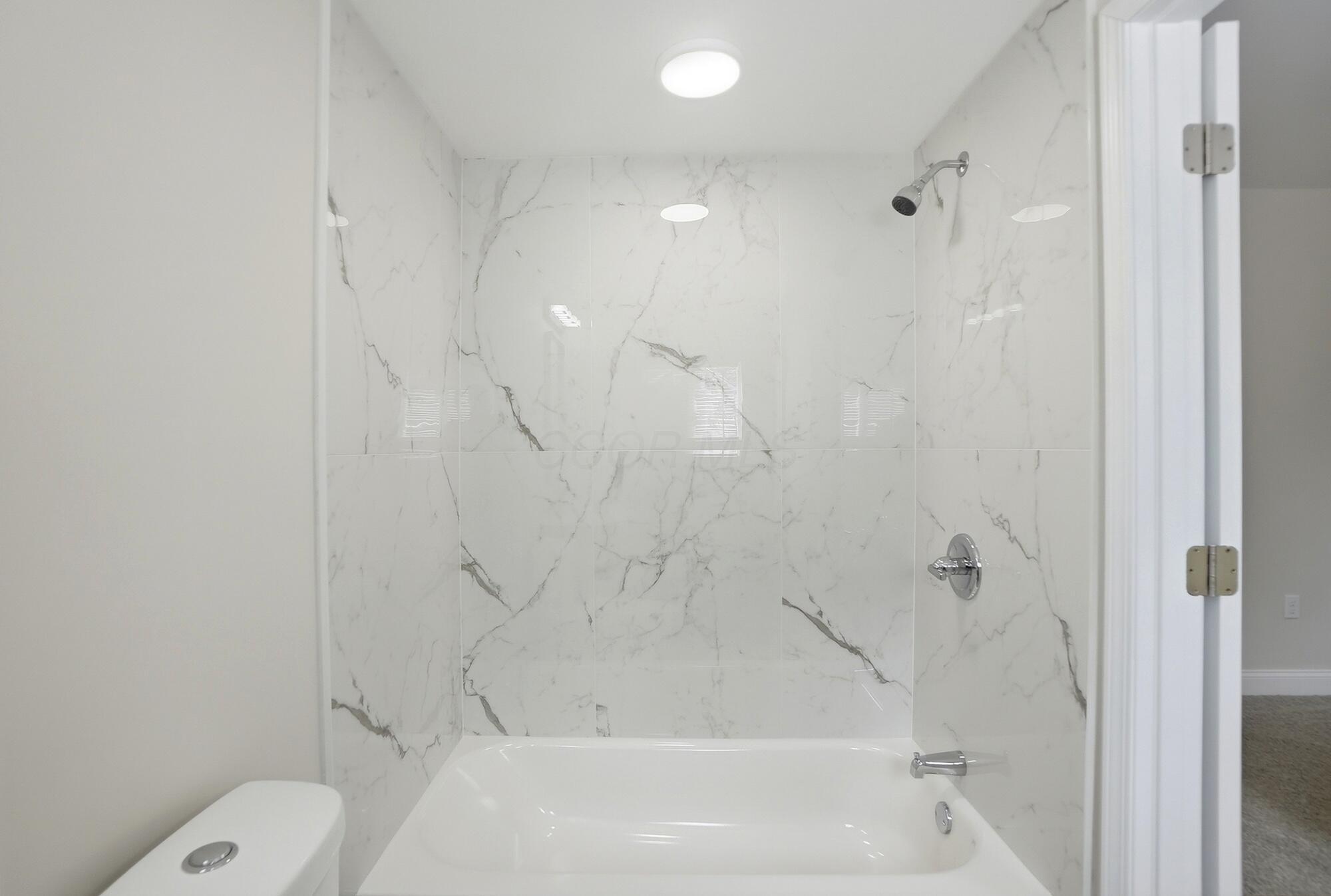516 Miller Avenue Property Photo 32
