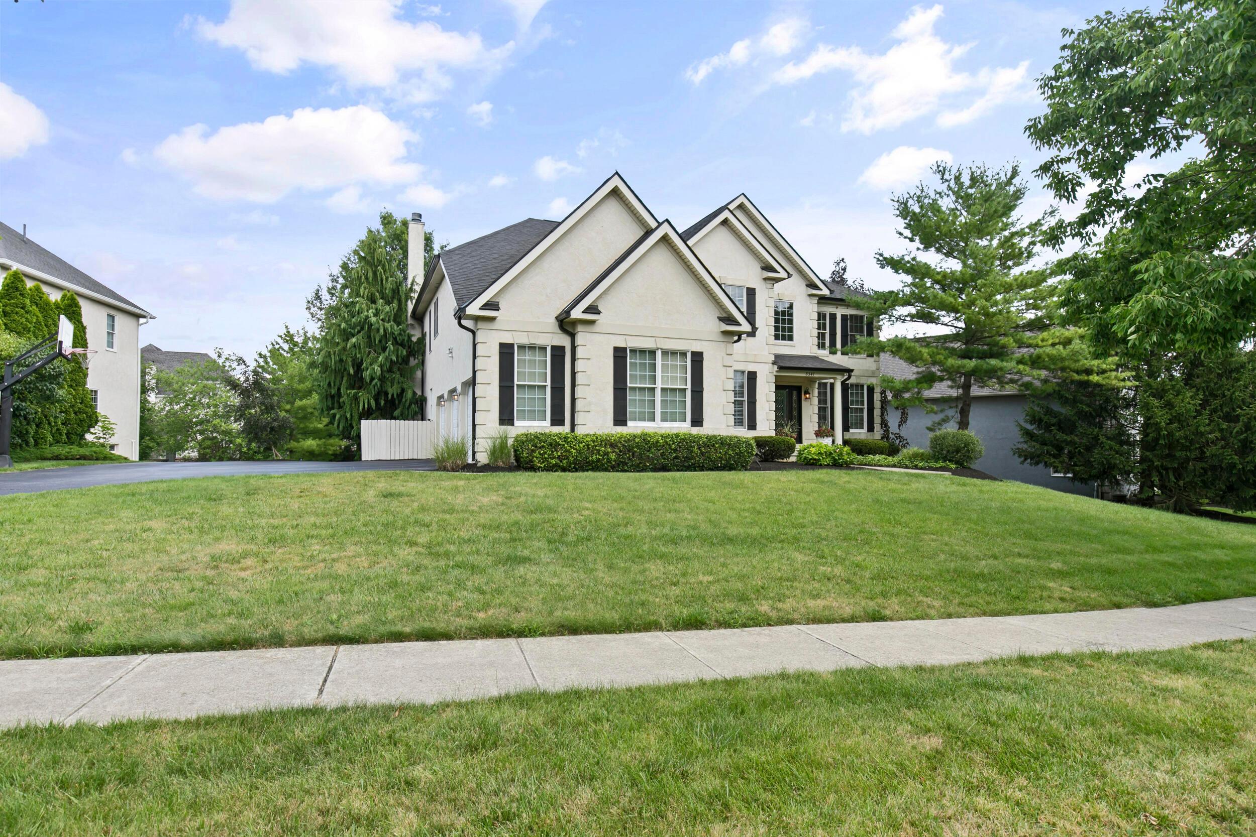 8347 Amberleigh Way Property Photo 4