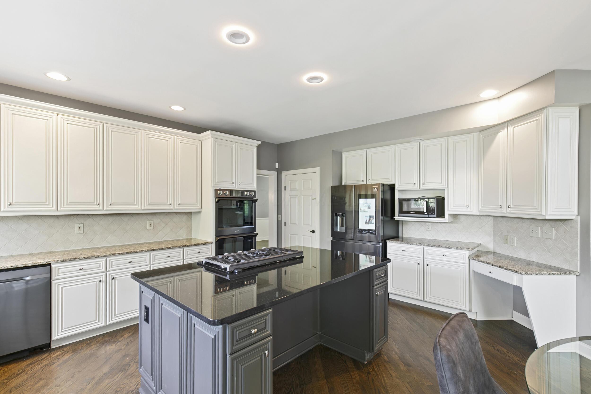 8347 Amberleigh Way Property Photo 13