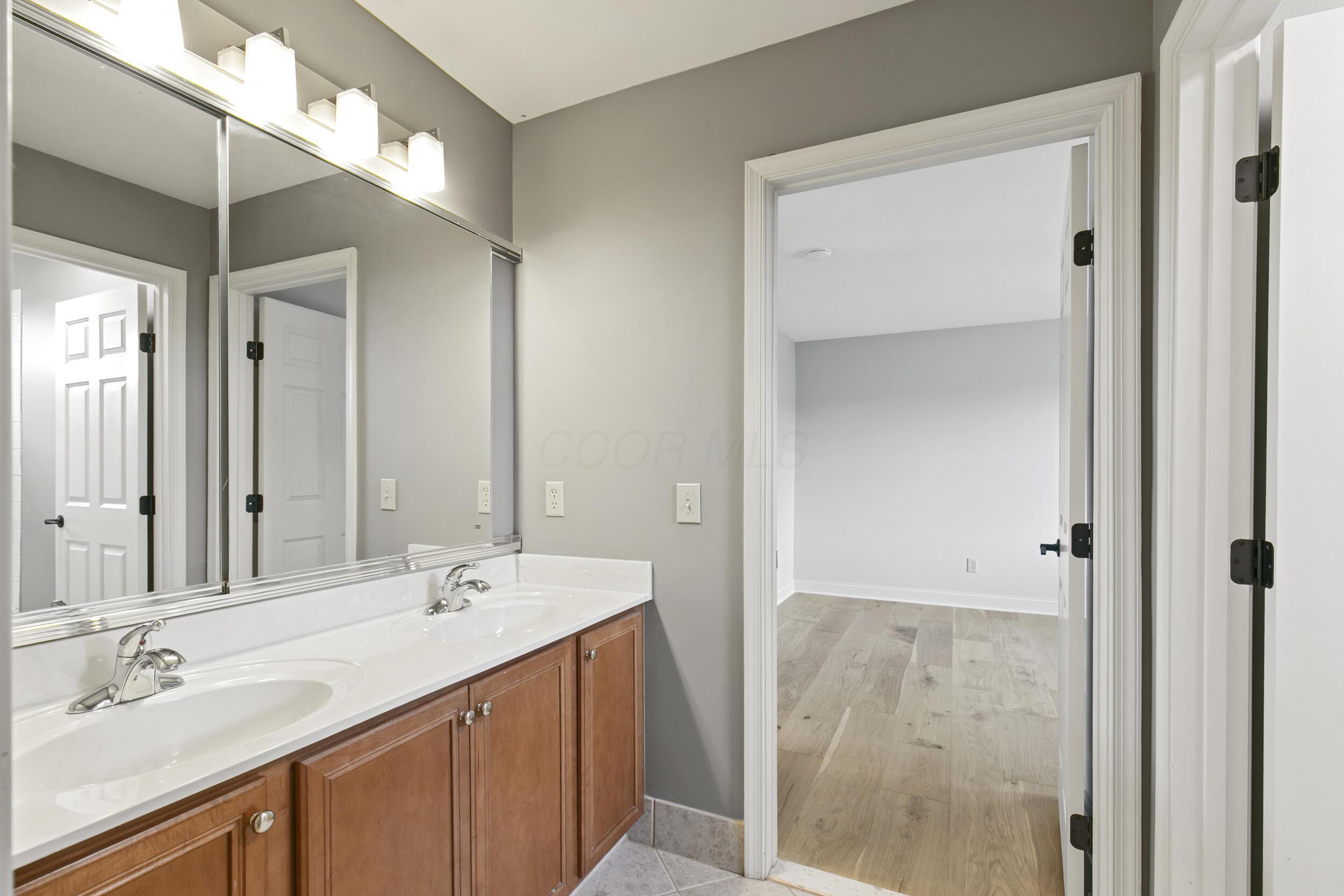 8347 Amberleigh Way Property Photo 32