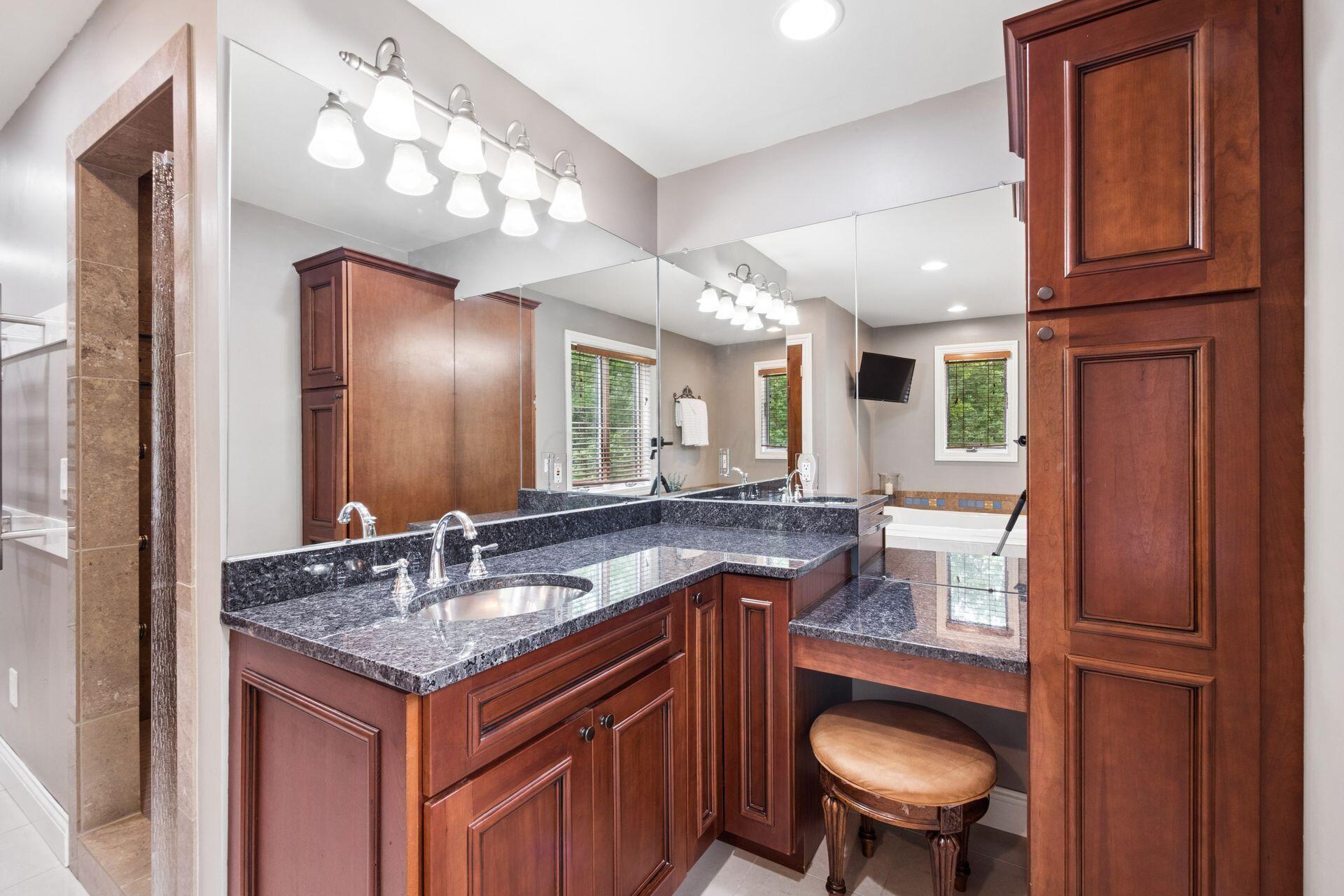 285 Partridge Bend Property Photo 52