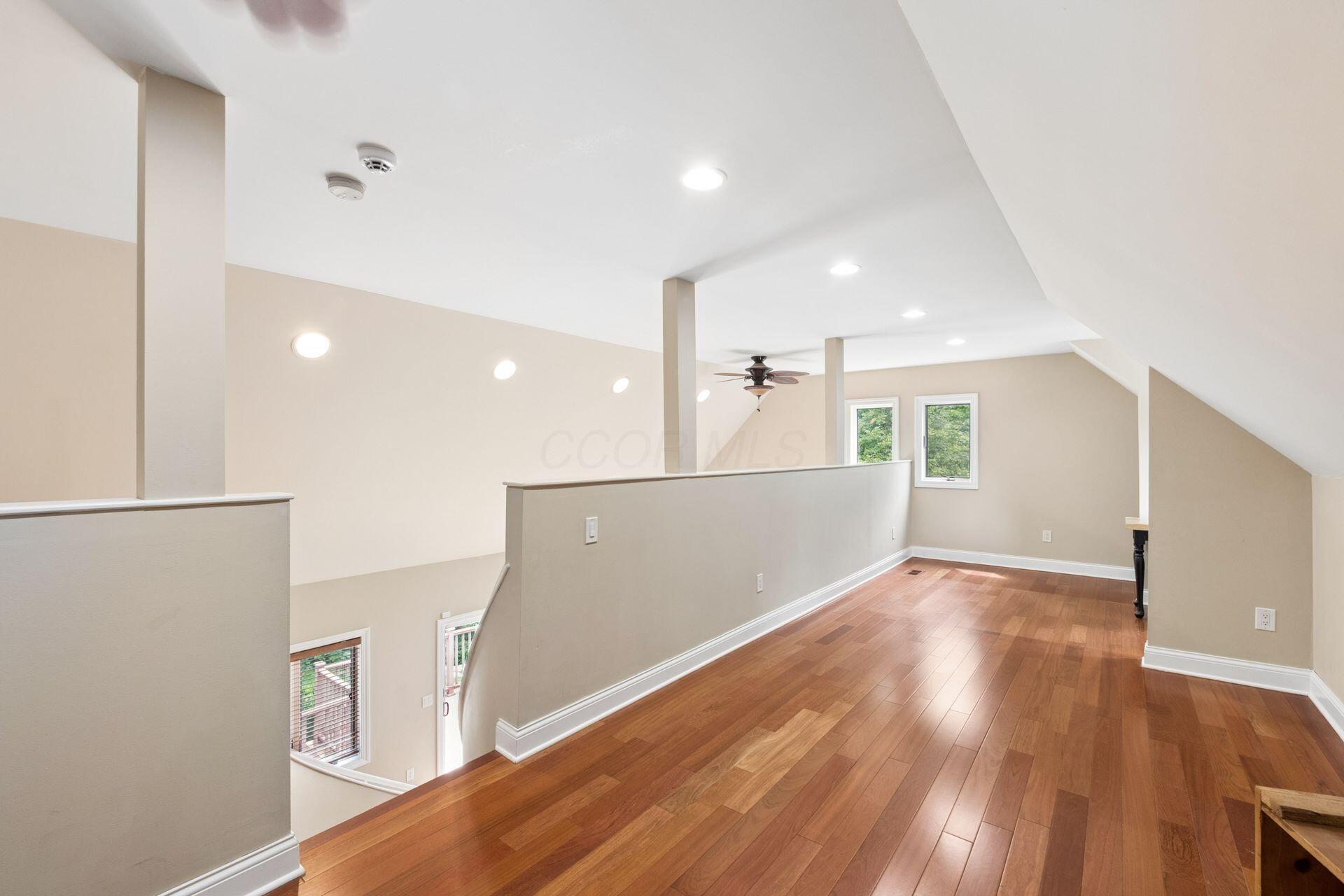 285 Partridge Bend Property Photo 57