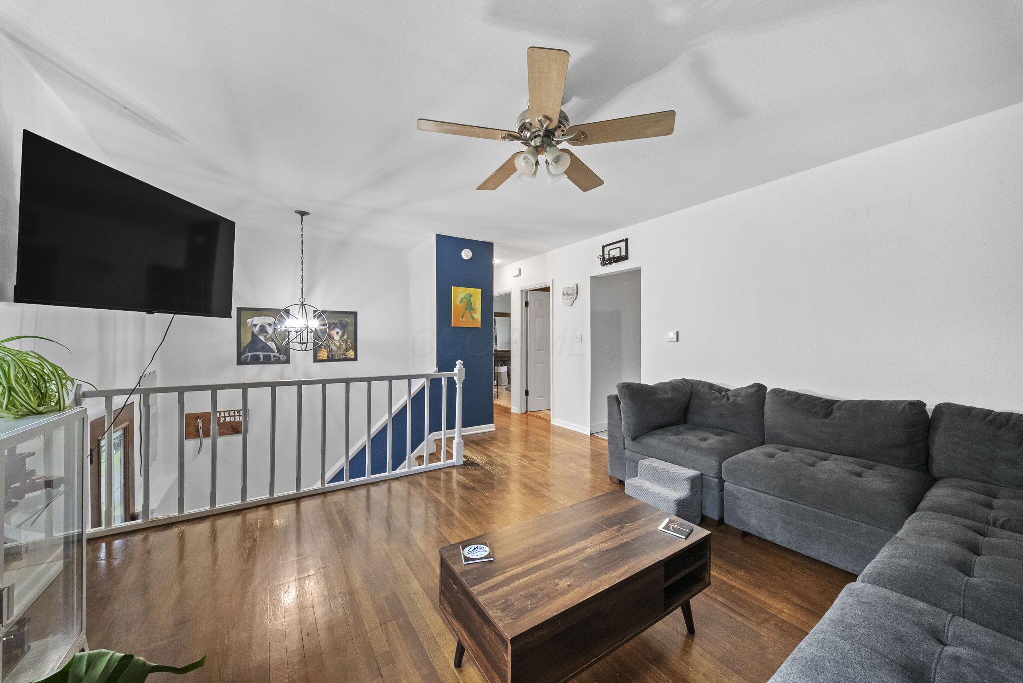 417 Seneca Avenue Property Photo 9
