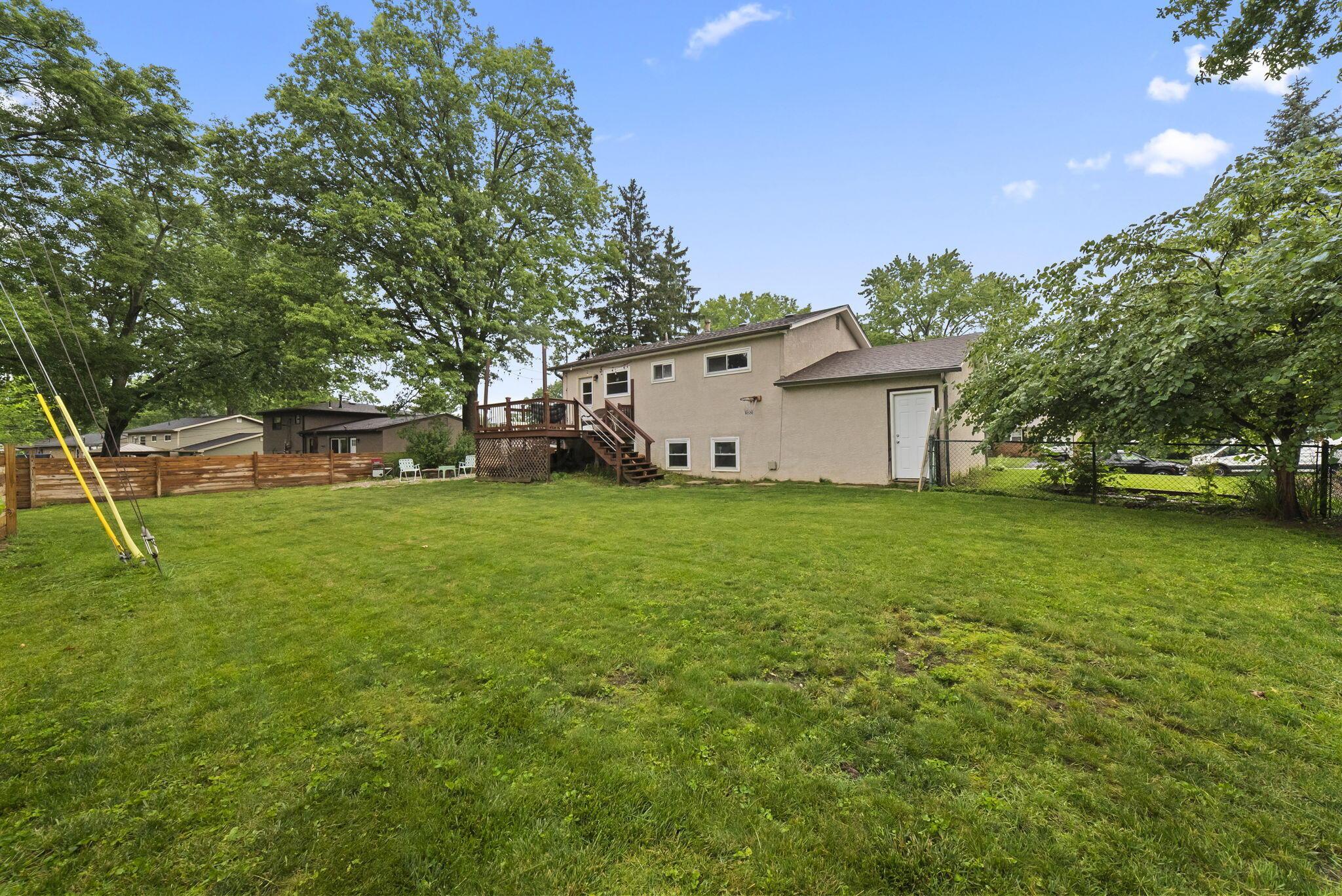 417 Seneca Avenue Property Photo 31