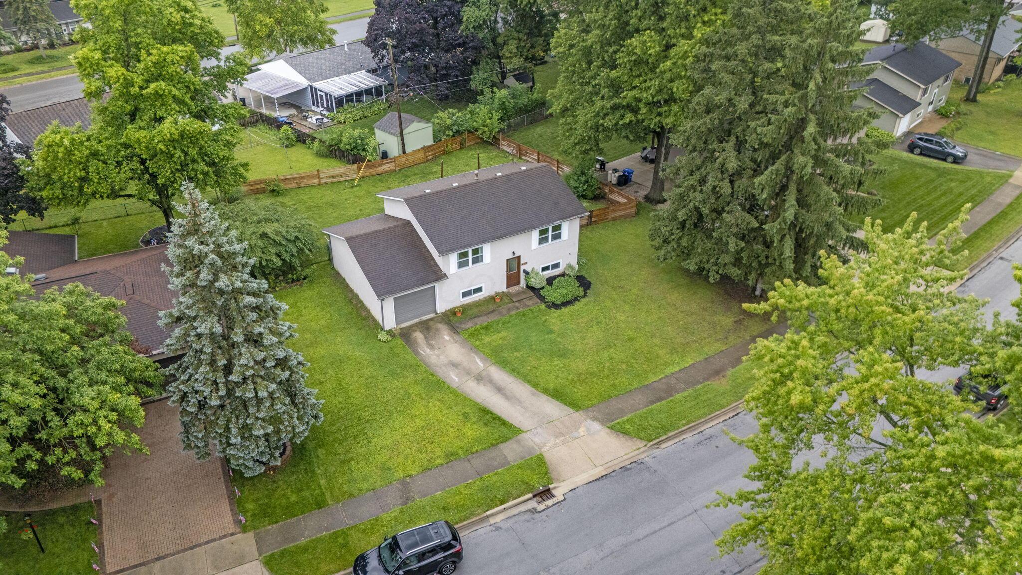 417 Seneca Avenue Property Photo 34