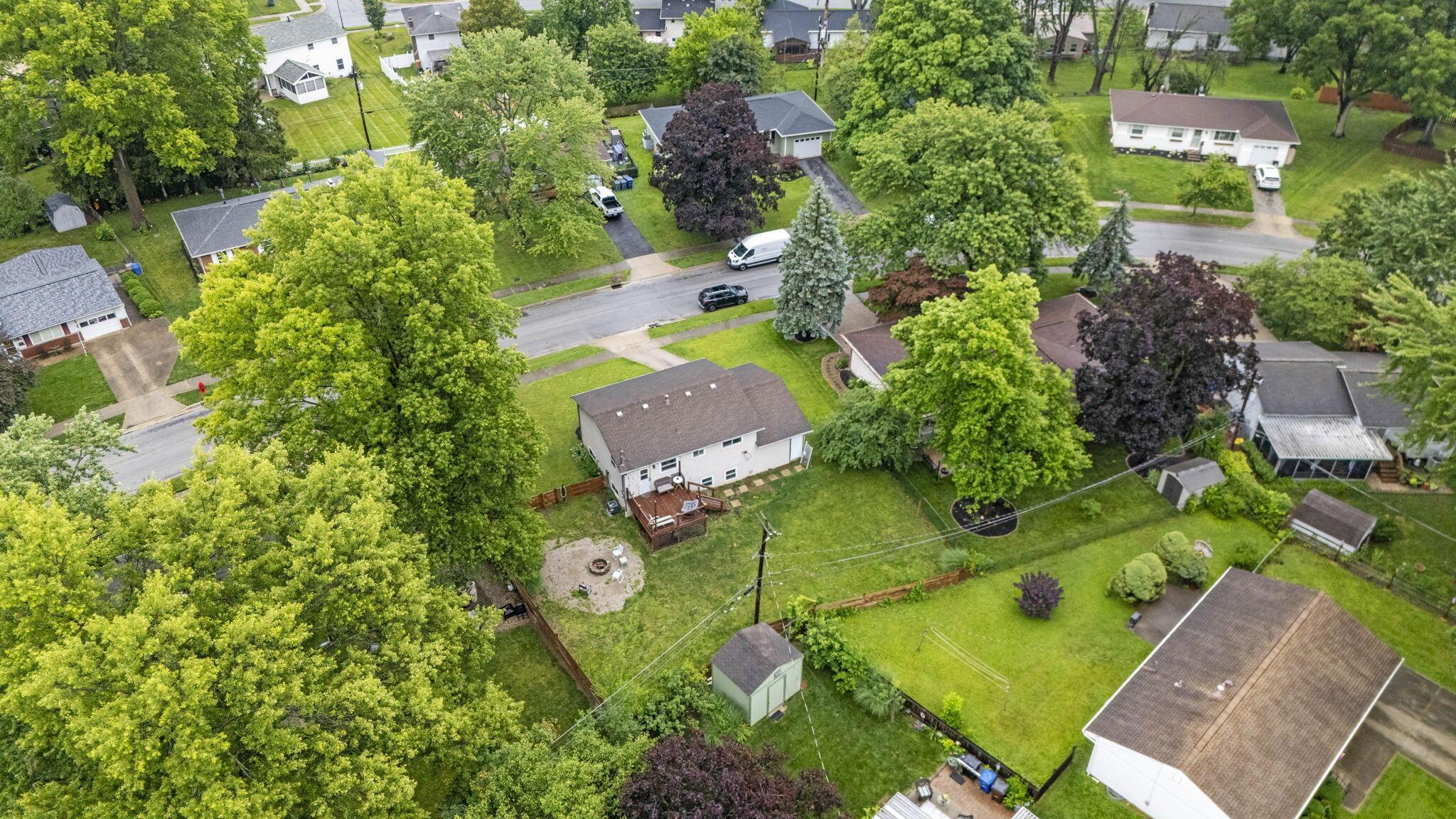 417 Seneca Avenue Property Photo 39