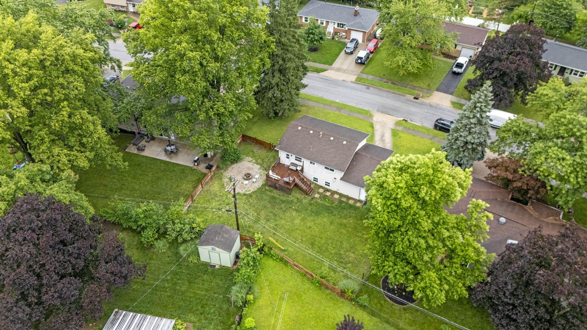 417 Seneca Avenue Property Photo 41