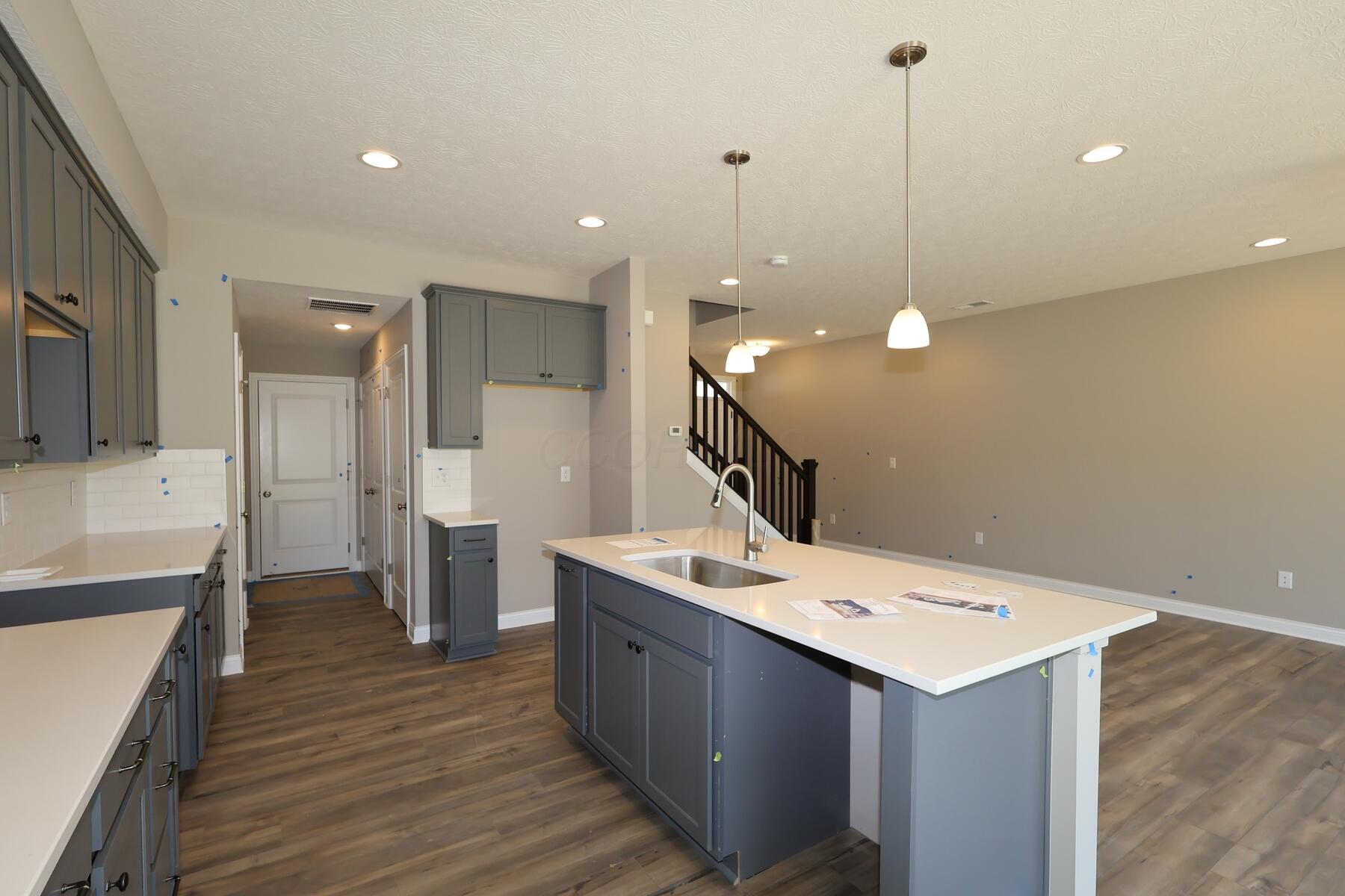 5718 Dutch Lane Property Photo 6
