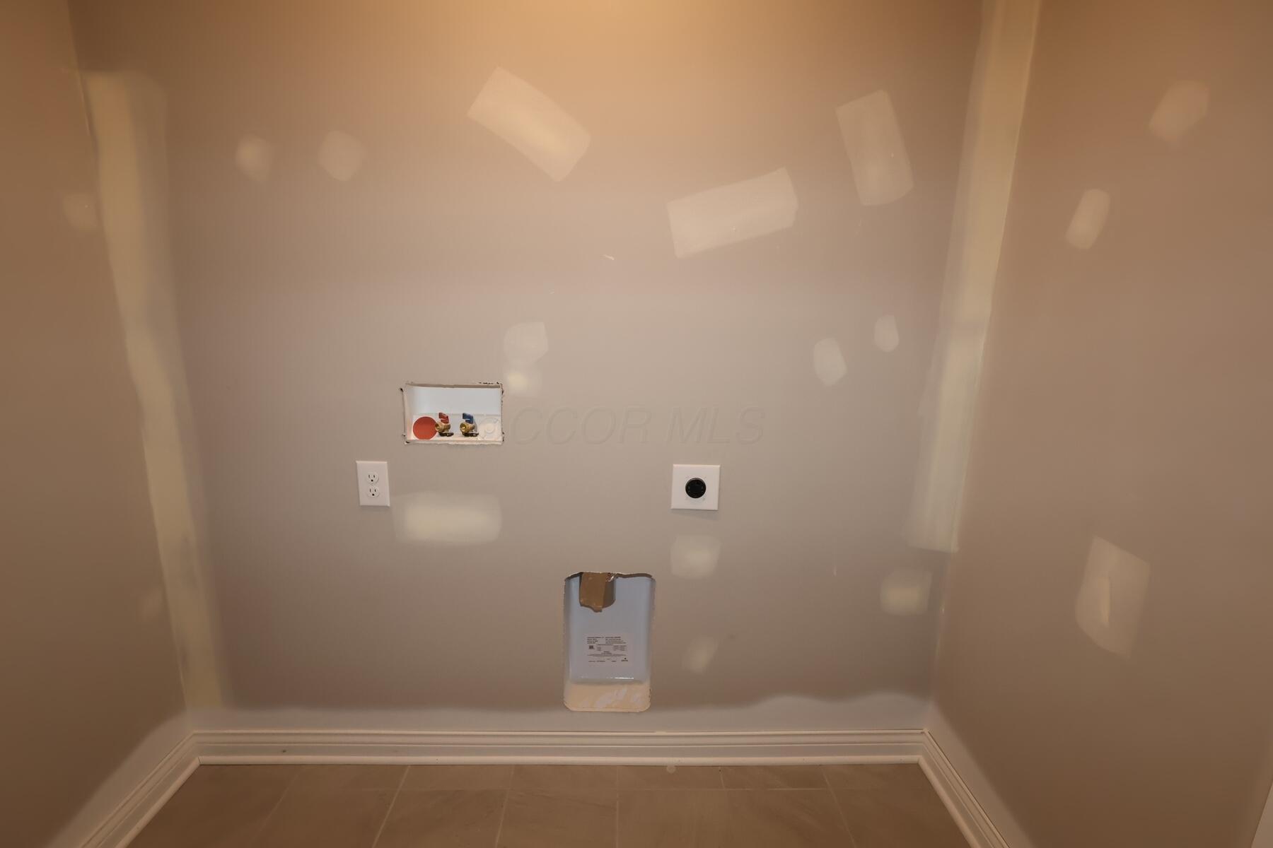 5718 Dutch Lane Property Photo 9