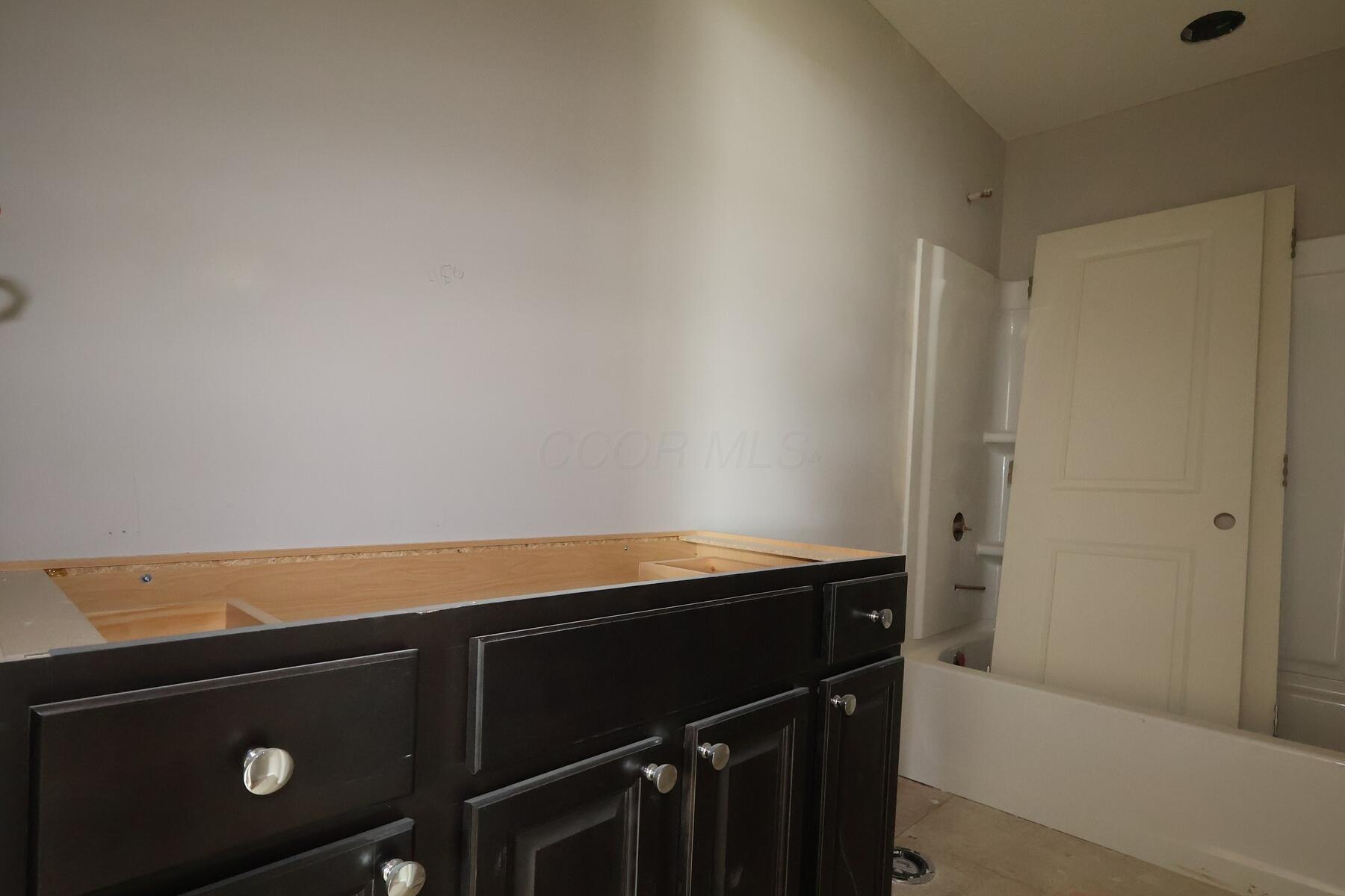 5726 Dutch Lane Property Photo 10