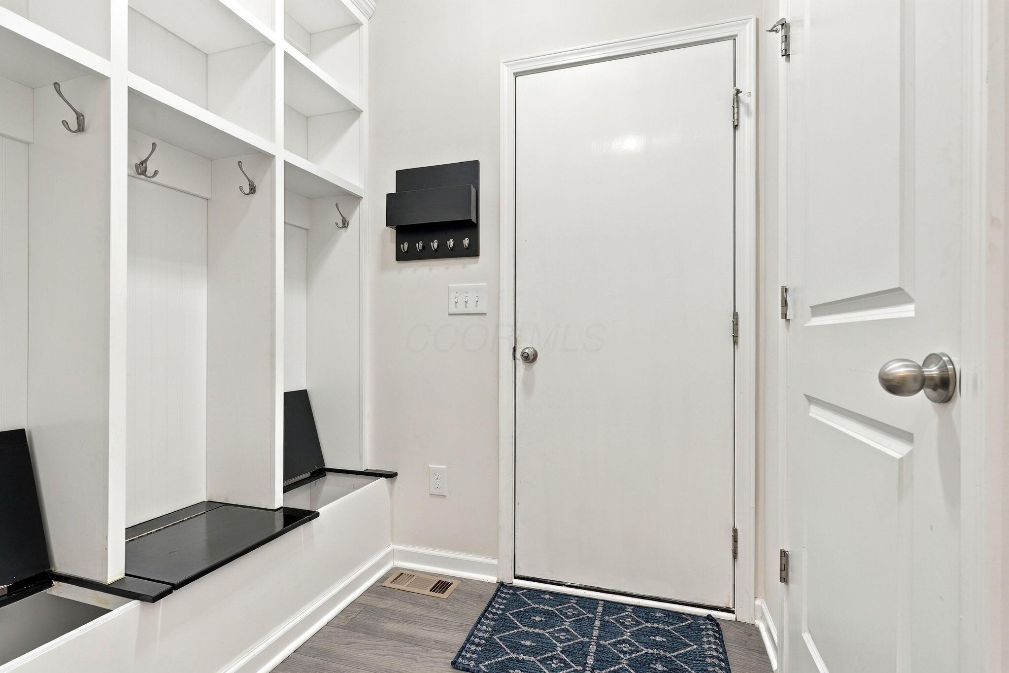 4826 Yankee Road Property Photo 9