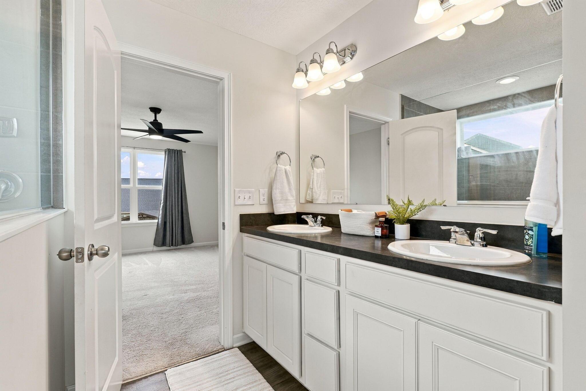 4826 Yankee Road Property Photo 13