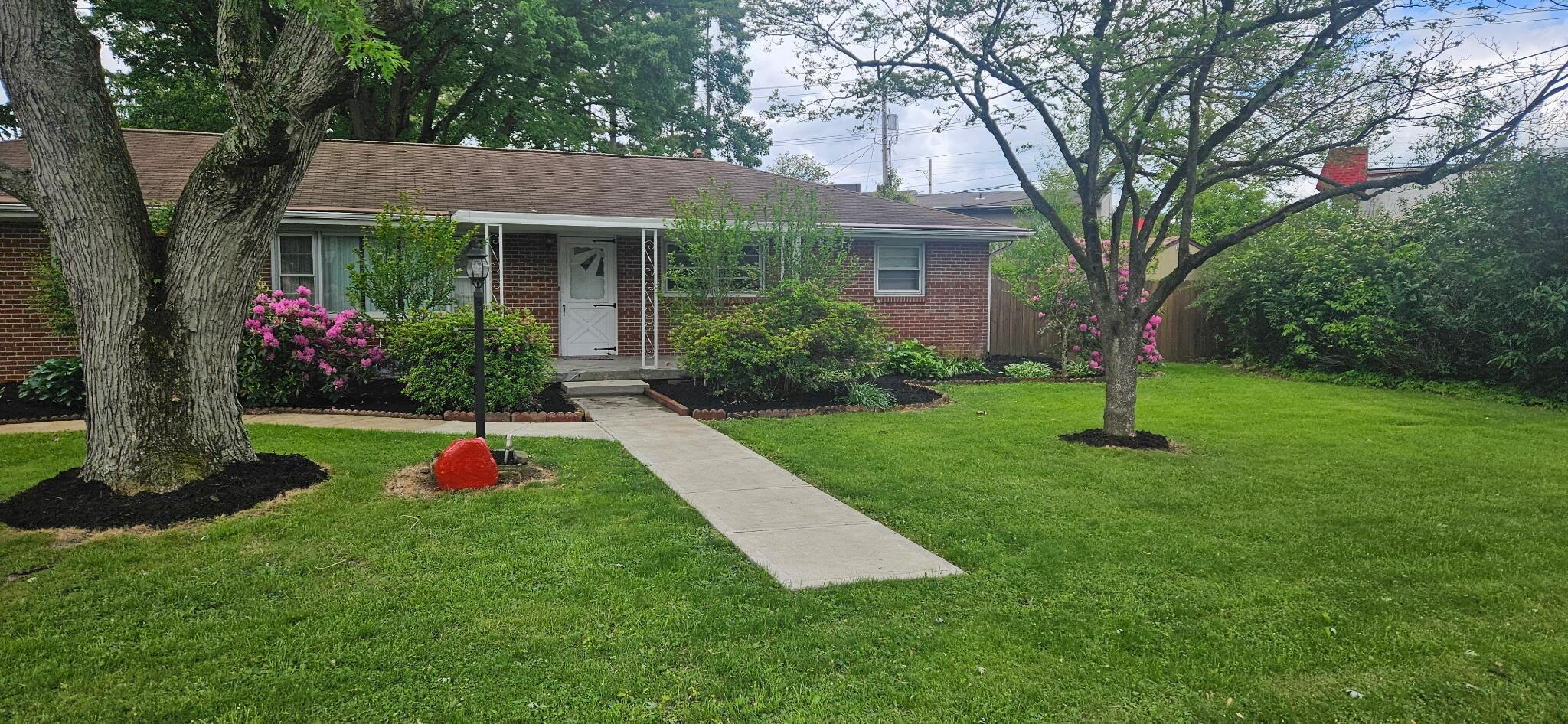 823 Wayne Drive Property Photo 1