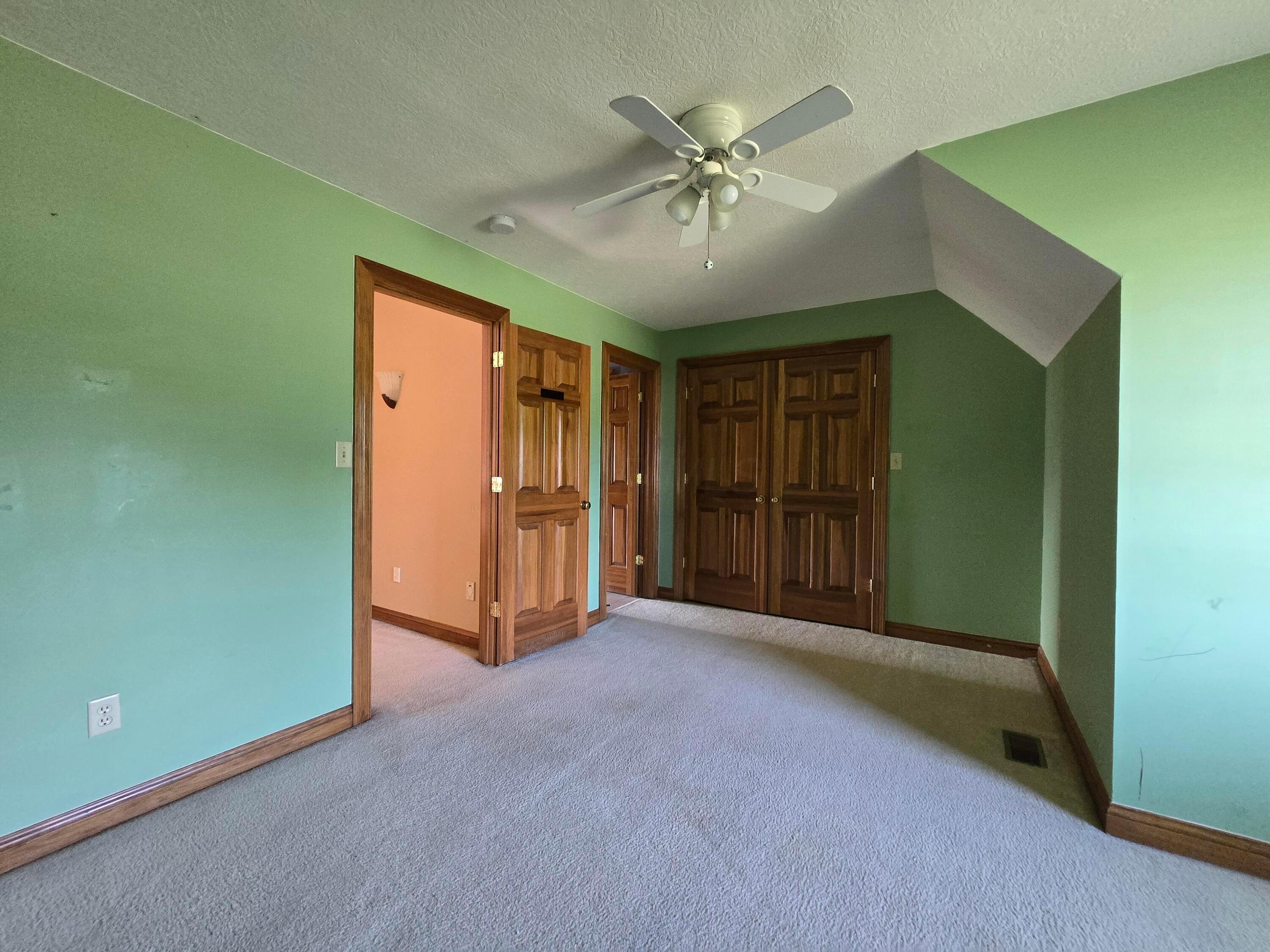 3034 Russell Road Property Photo 13