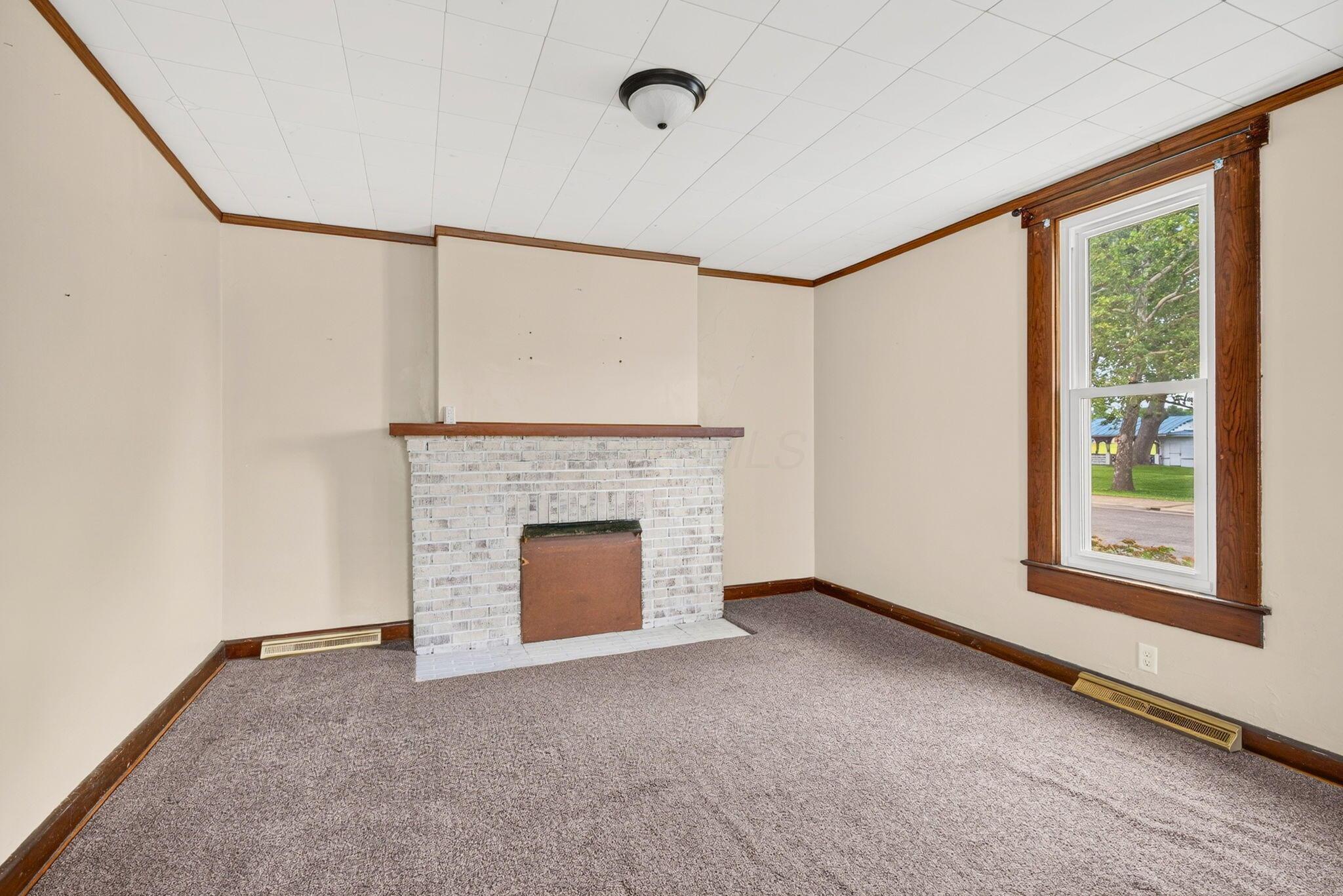 127 Walnut Street Property Photo 9