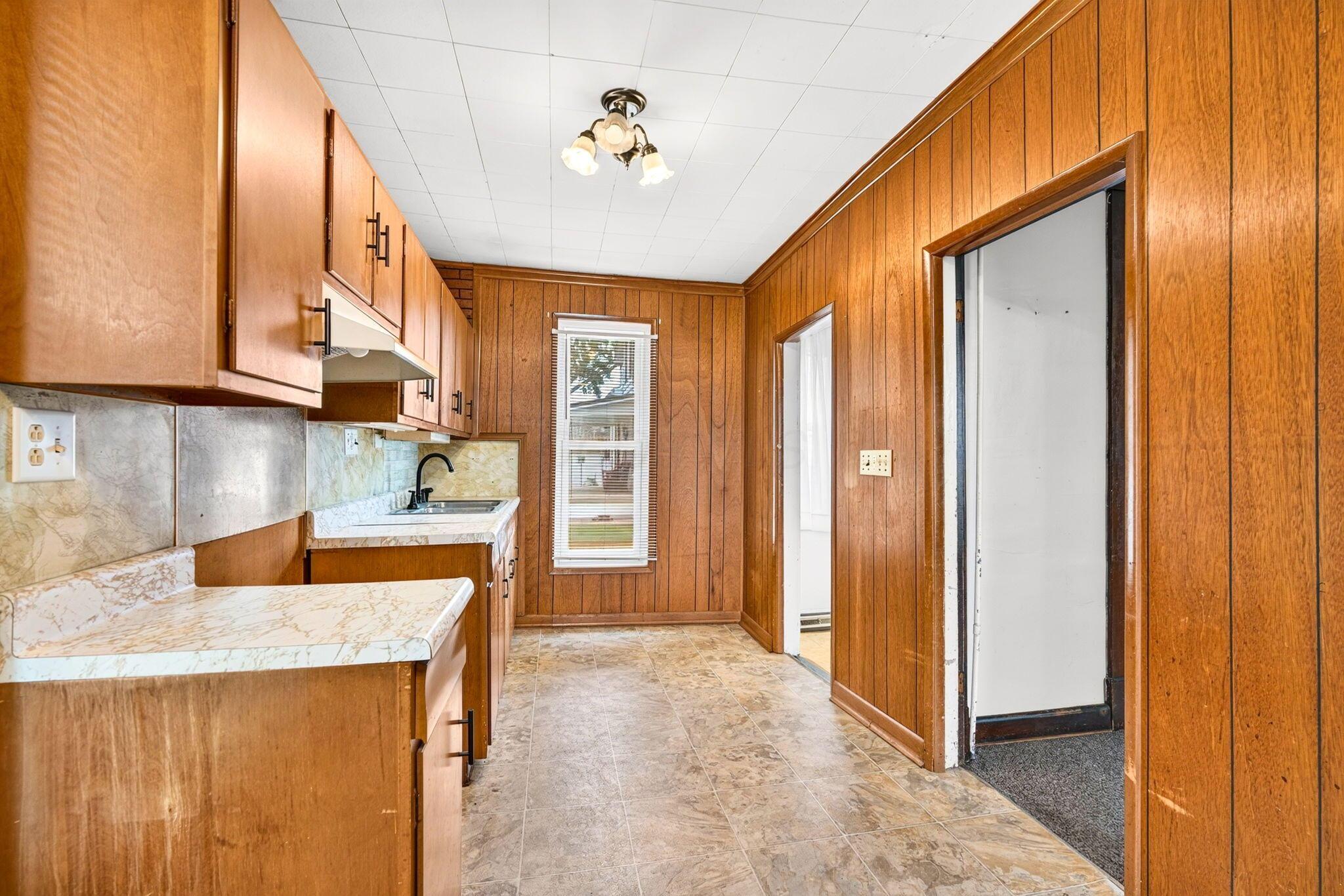 127 Walnut Street Property Photo 28