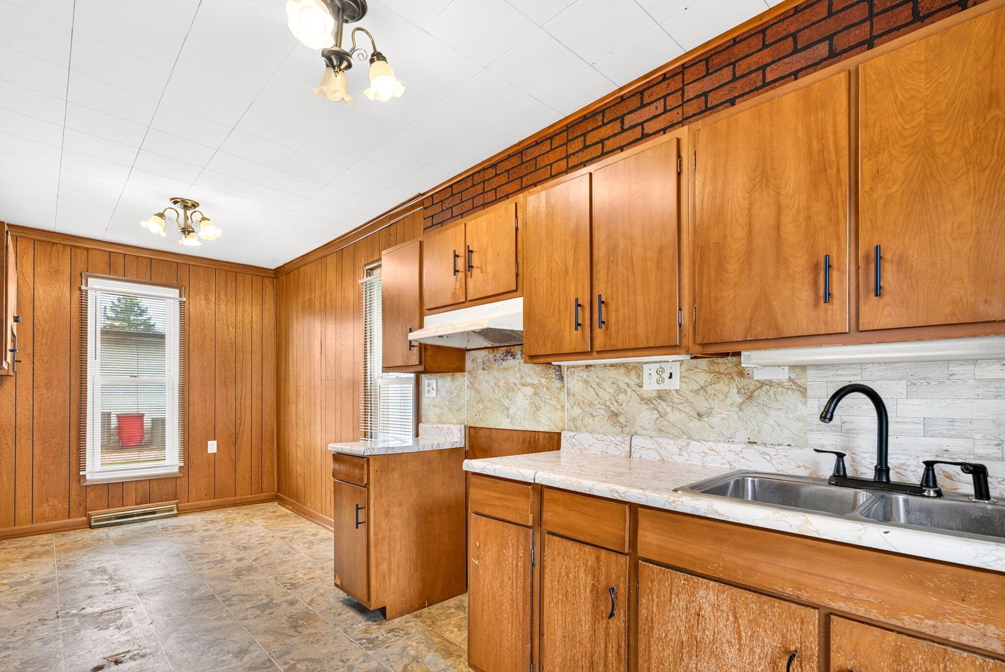 127 Walnut Street Property Photo 32