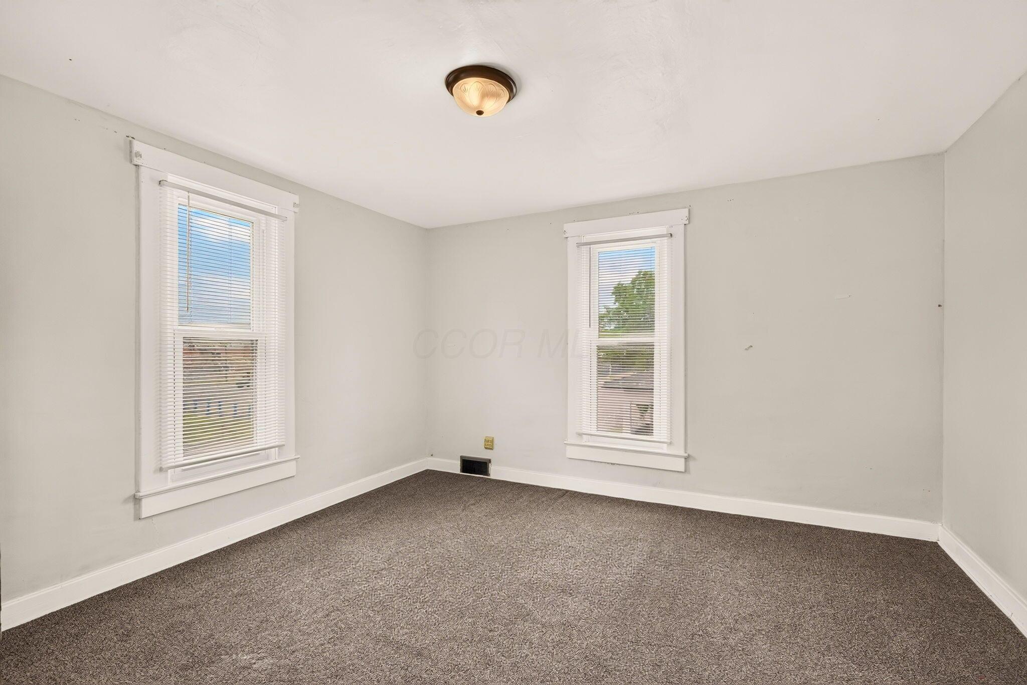 127 Walnut Street Property Photo 39