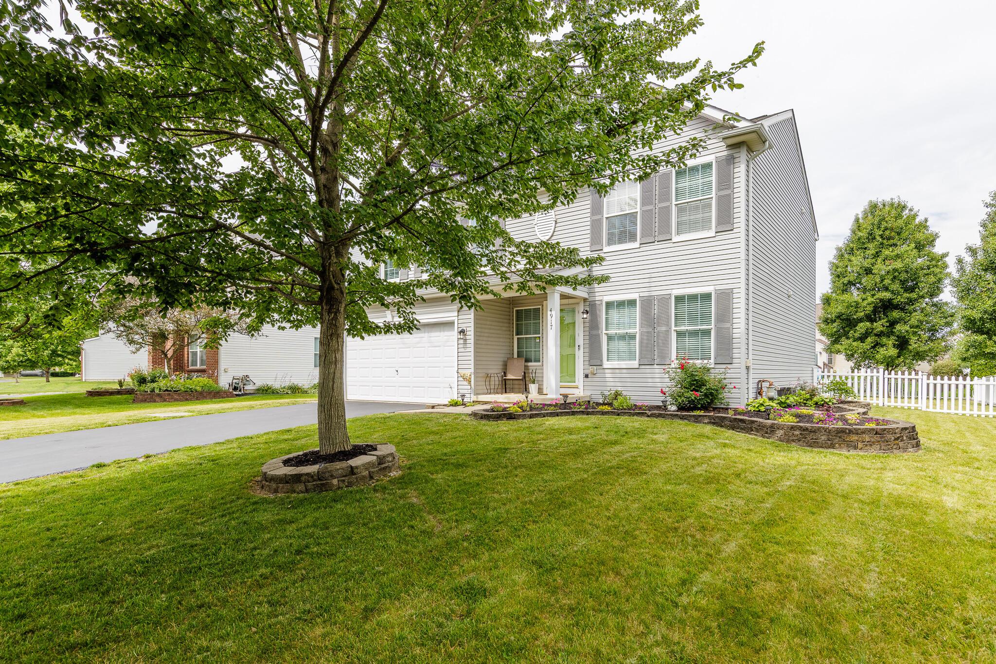 4917 Adwell Loop Property Photo 1