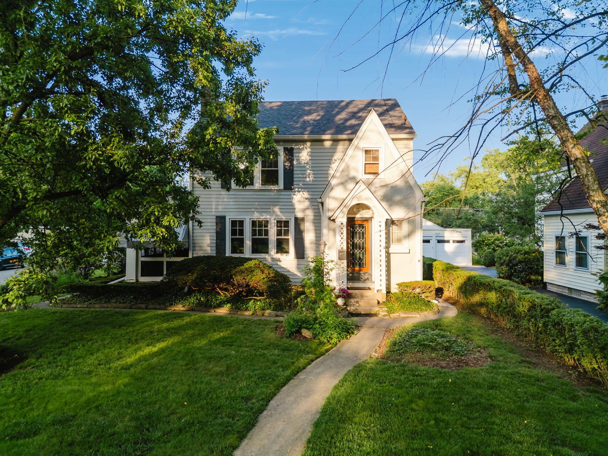 944 S Cassingham Road Property Photo 1