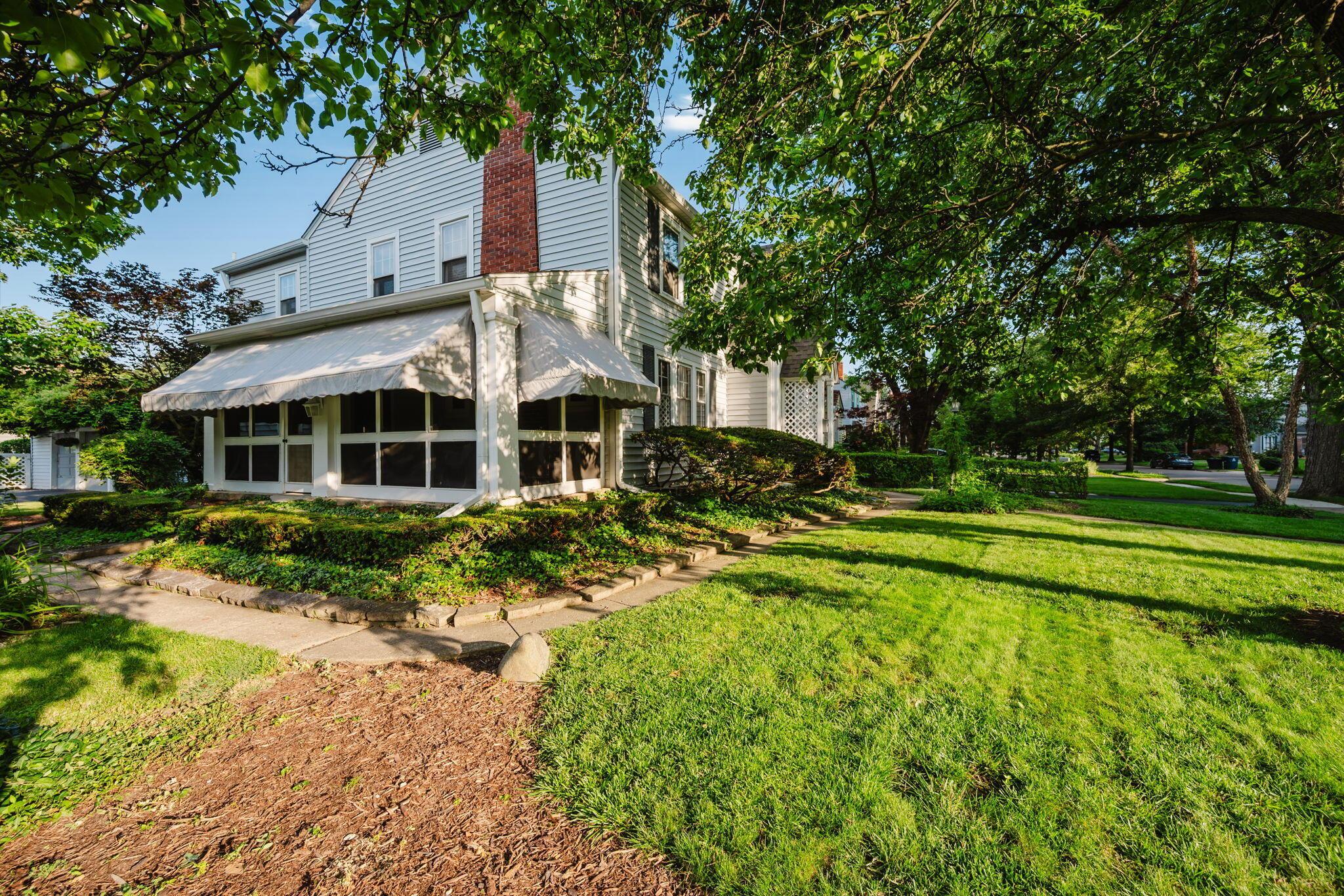 944 S Cassingham Road Property Photo 3
