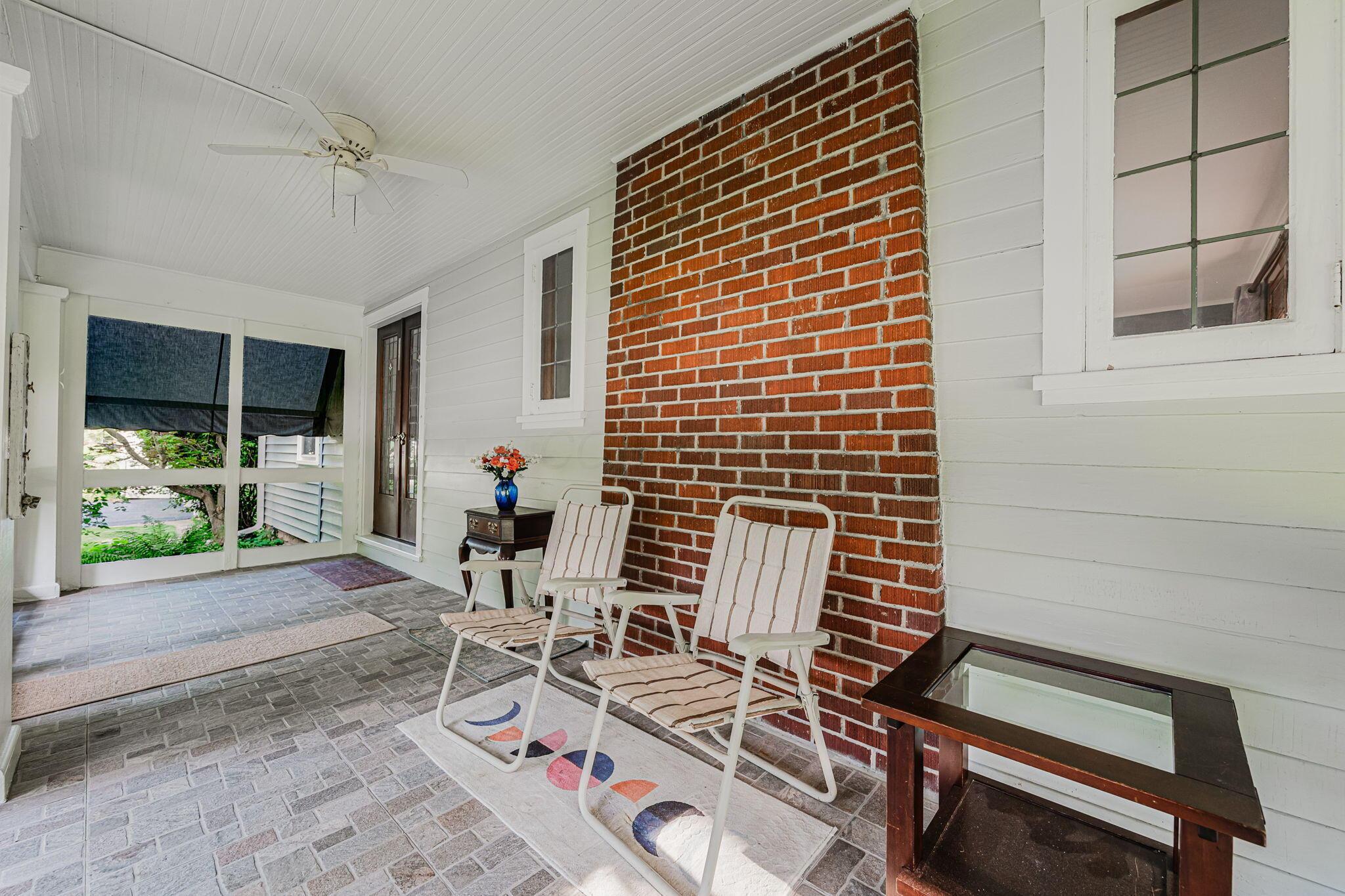 944 S Cassingham Road Property Photo 16
