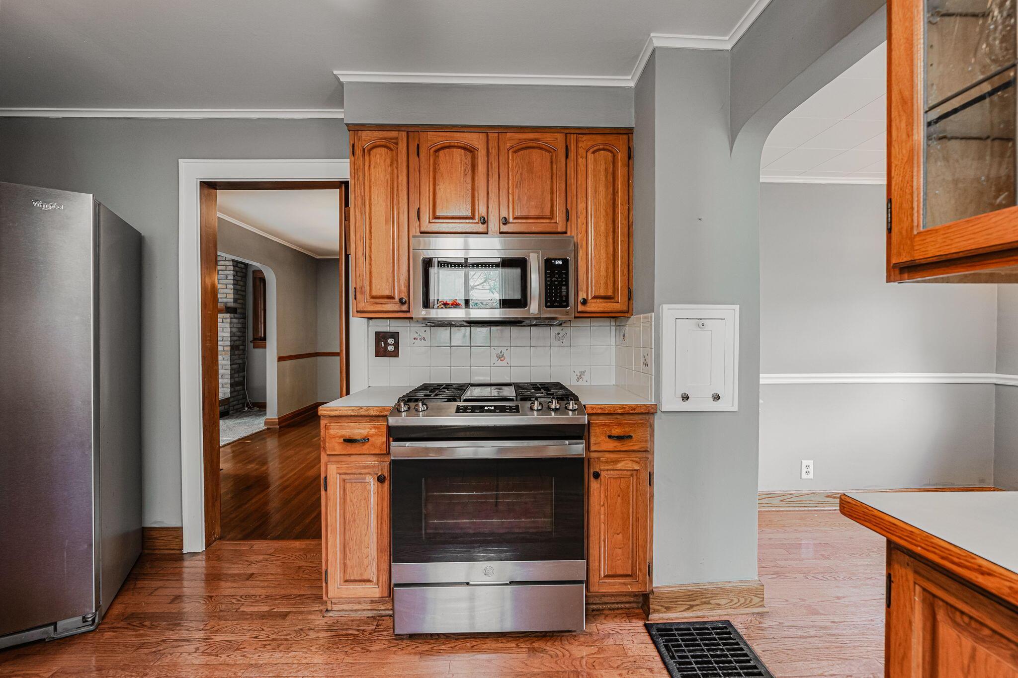 944 S Cassingham Road Property Photo 18