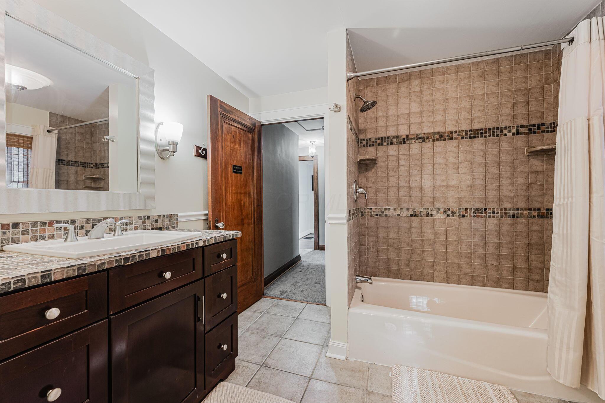 944 S Cassingham Road Property Photo 37