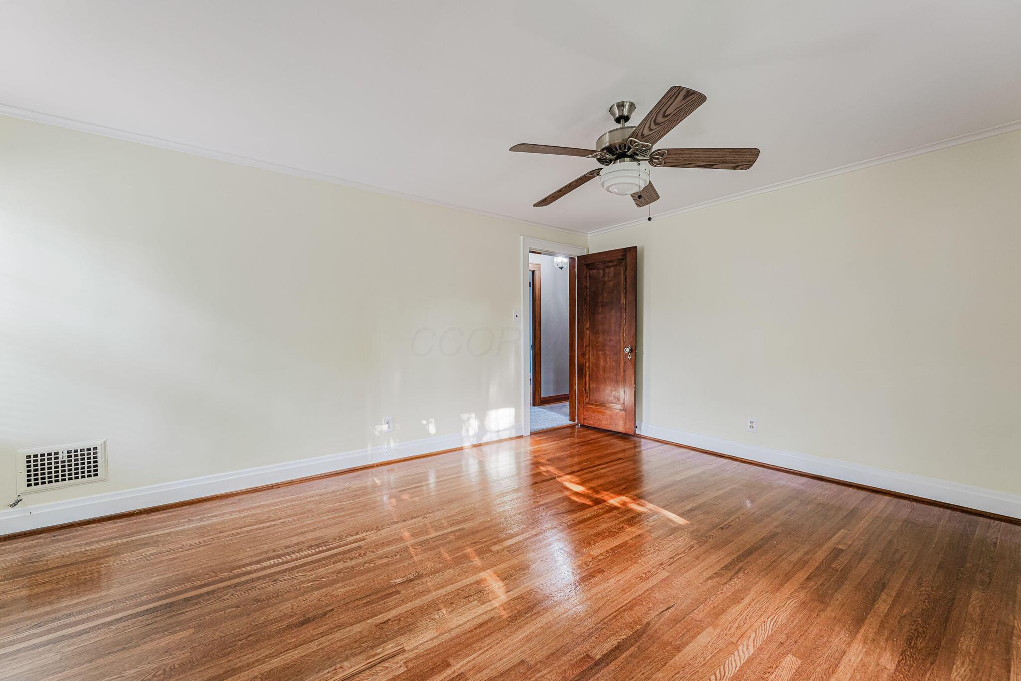 944 S Cassingham Road Property Photo 40