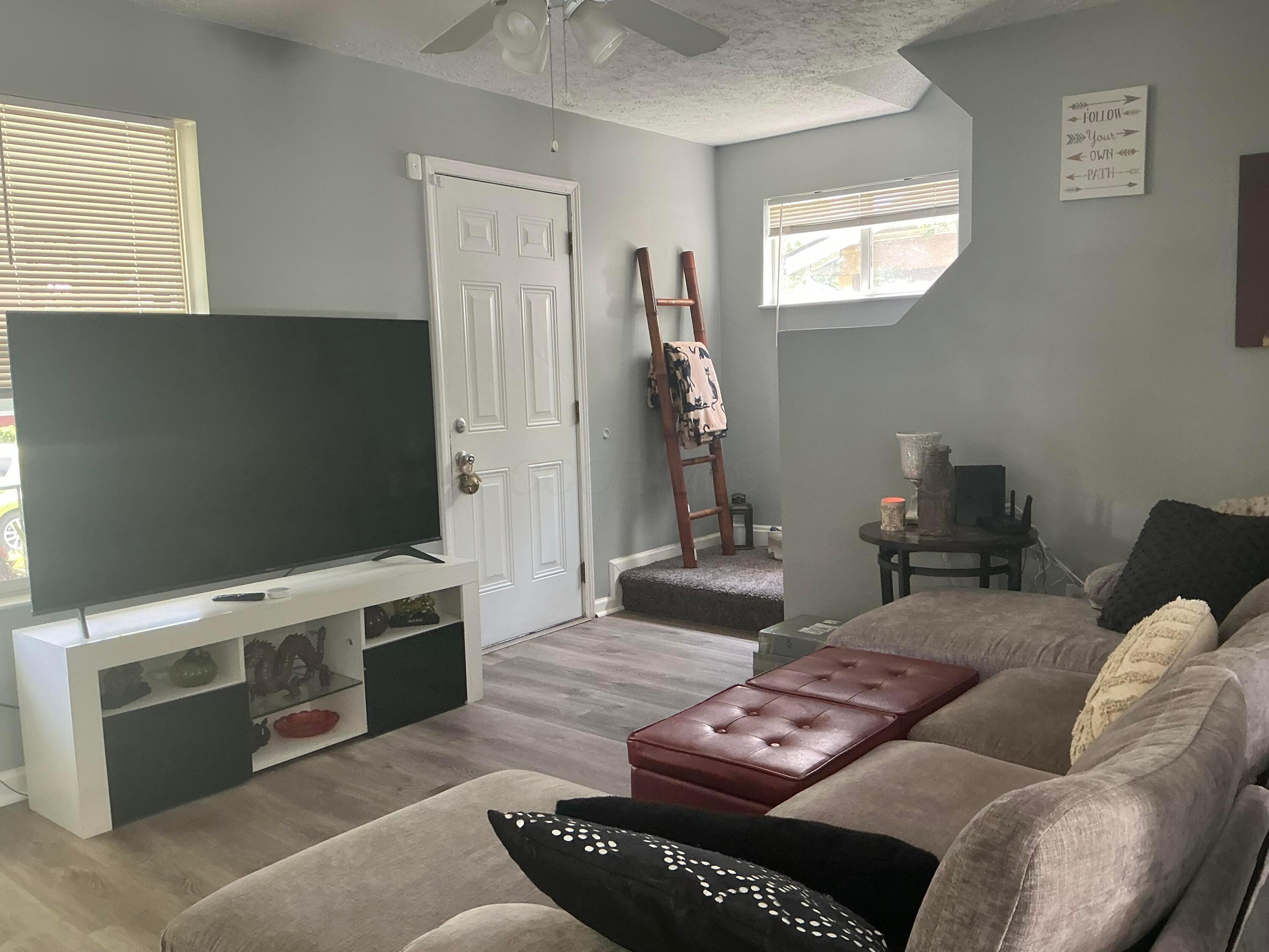 833 S Eureka Avenue Property Photo 2
