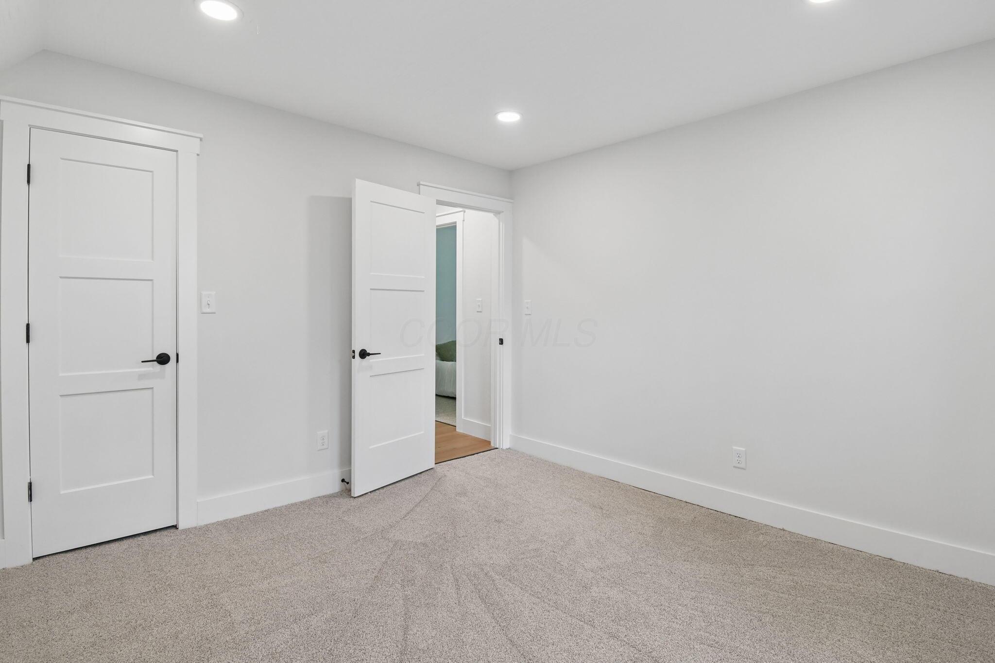 8 Brown Avenue Property Photo 19