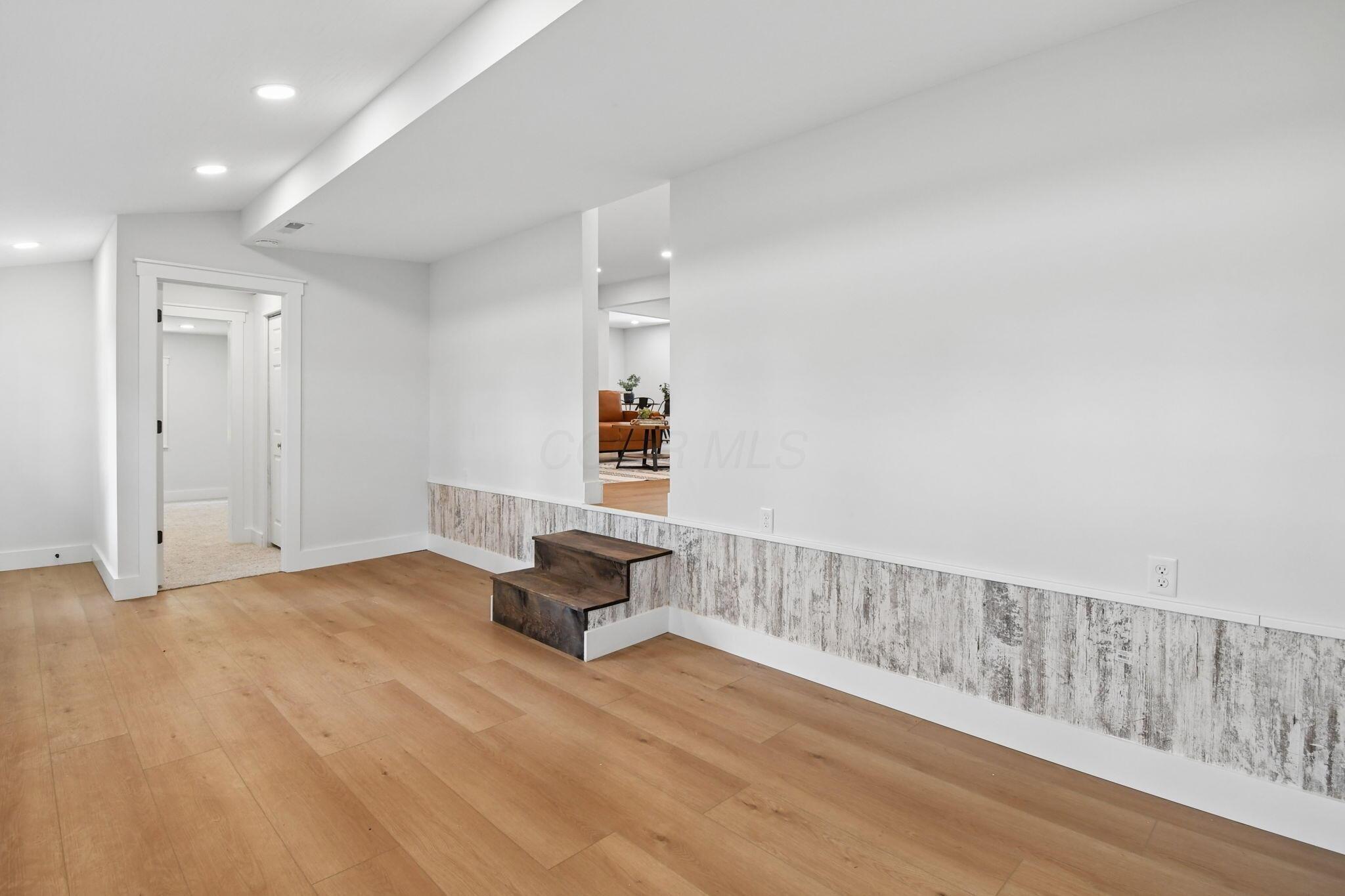 8 Brown Avenue Property Photo 21