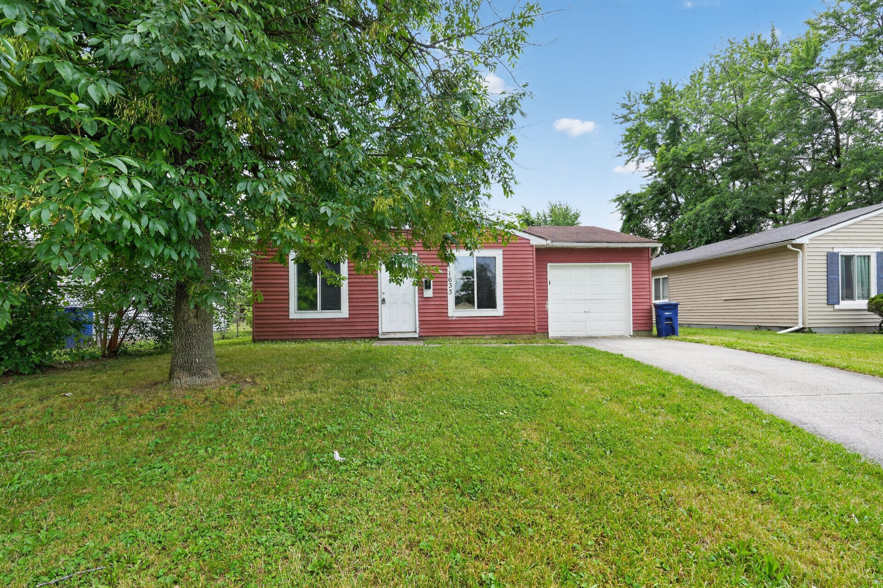 1633 E Gates Street Property Photo 2
