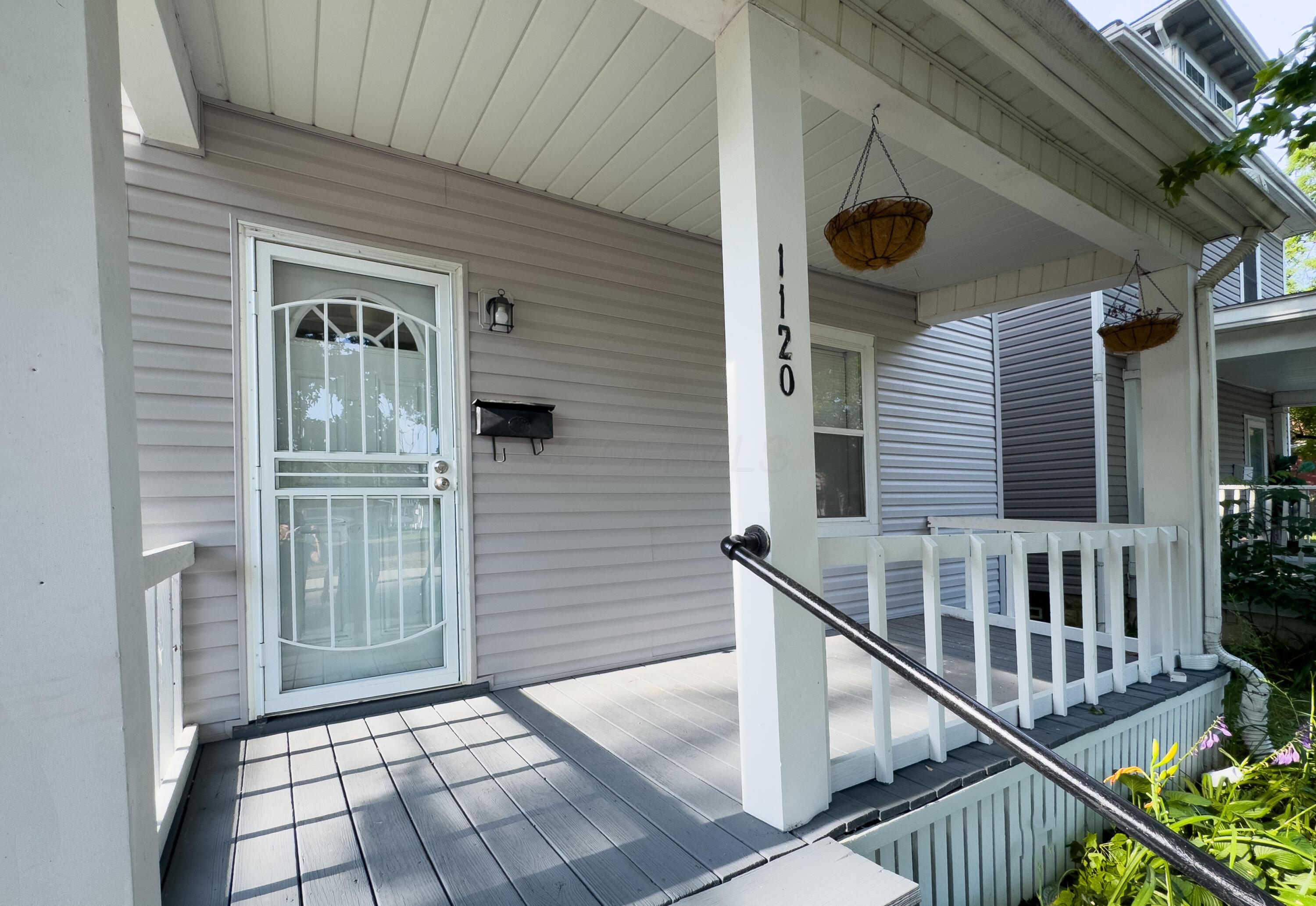 1120 E Kossuth Street Property Photo 2