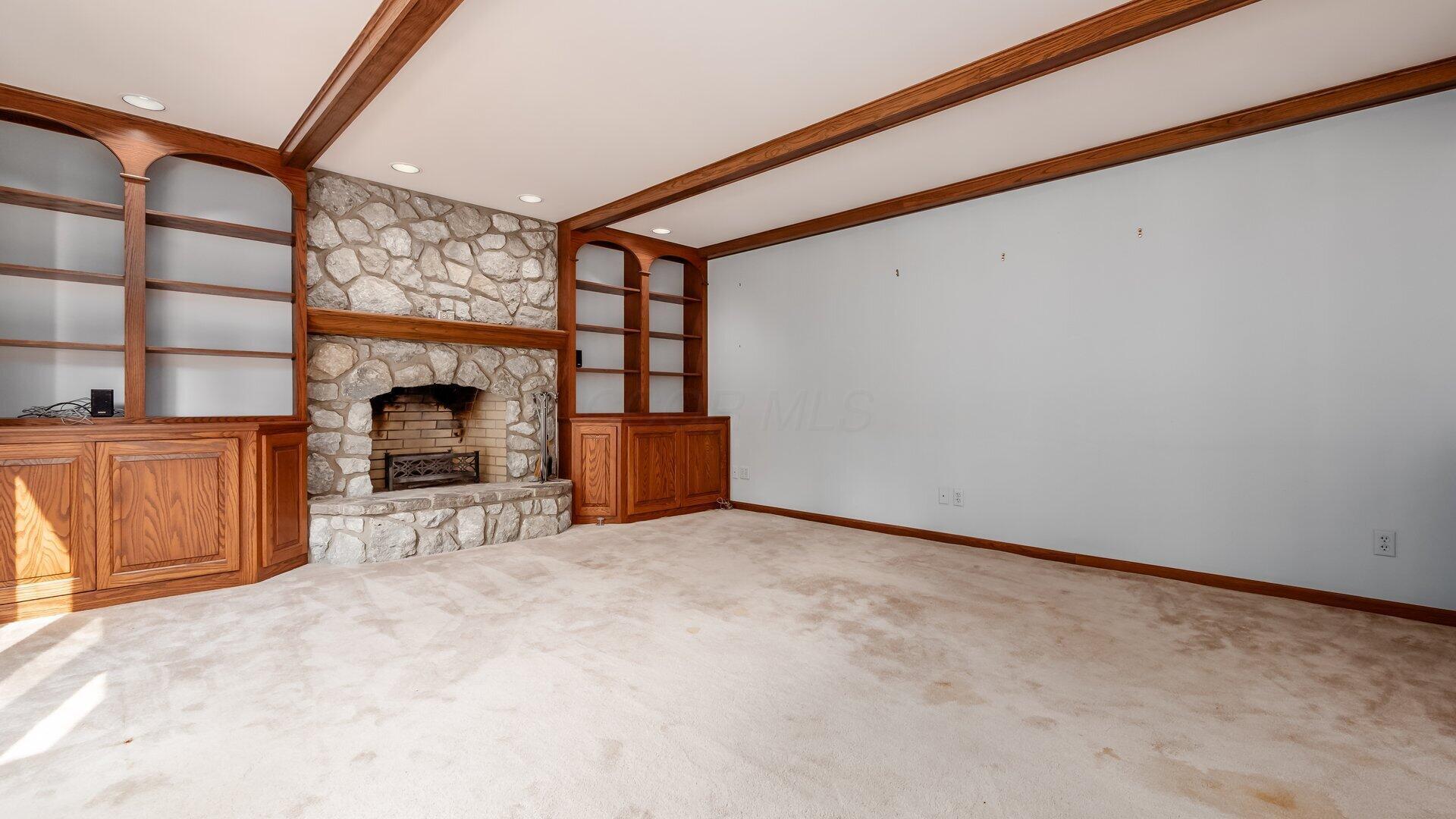926 Southeast Court Property Photo 10