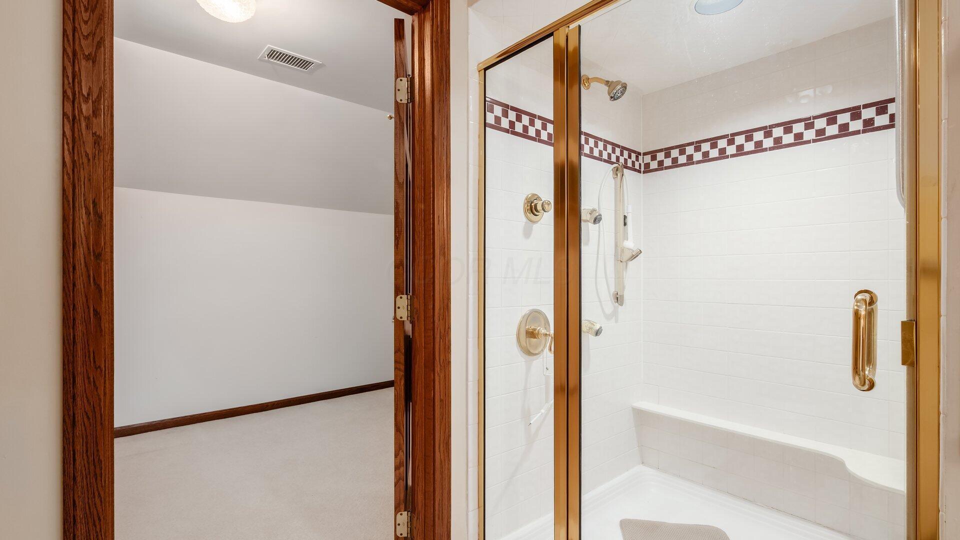 926 Southeast Court Property Photo 28