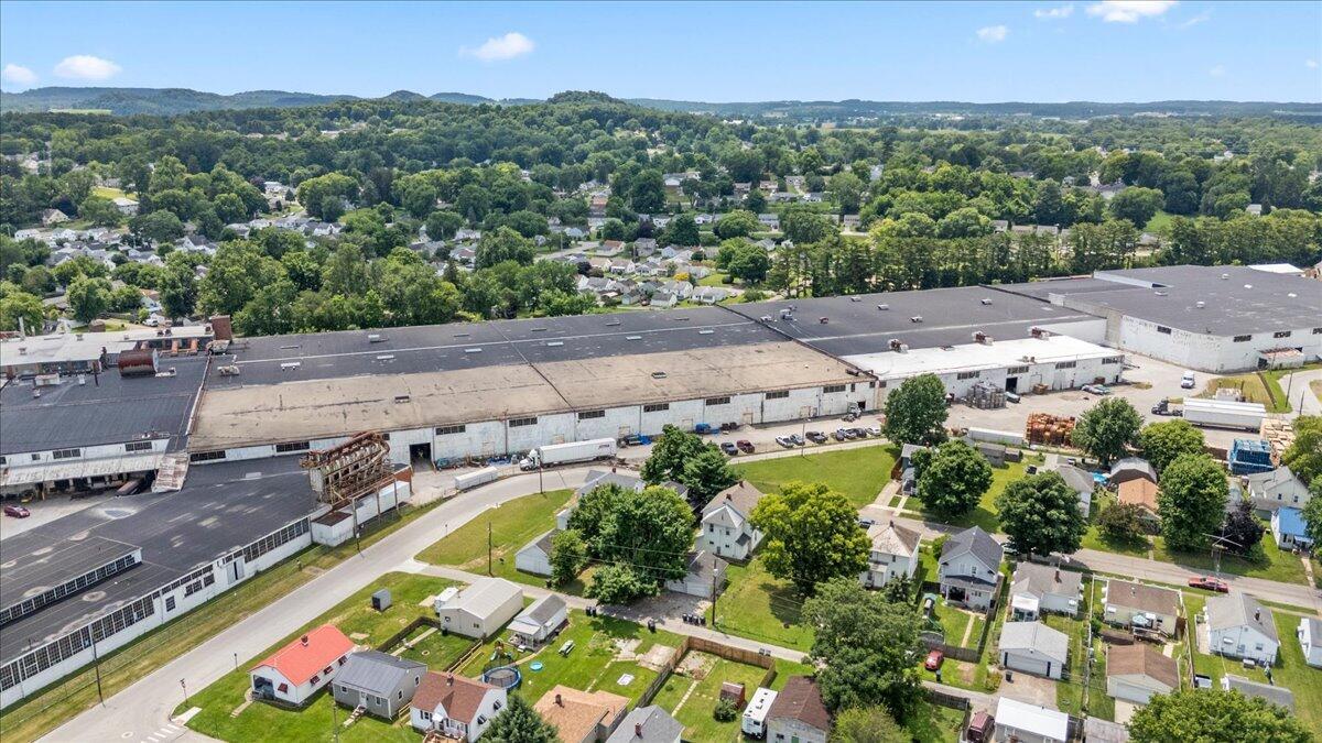 610 N Roosevelt Avenue Property Photo 37