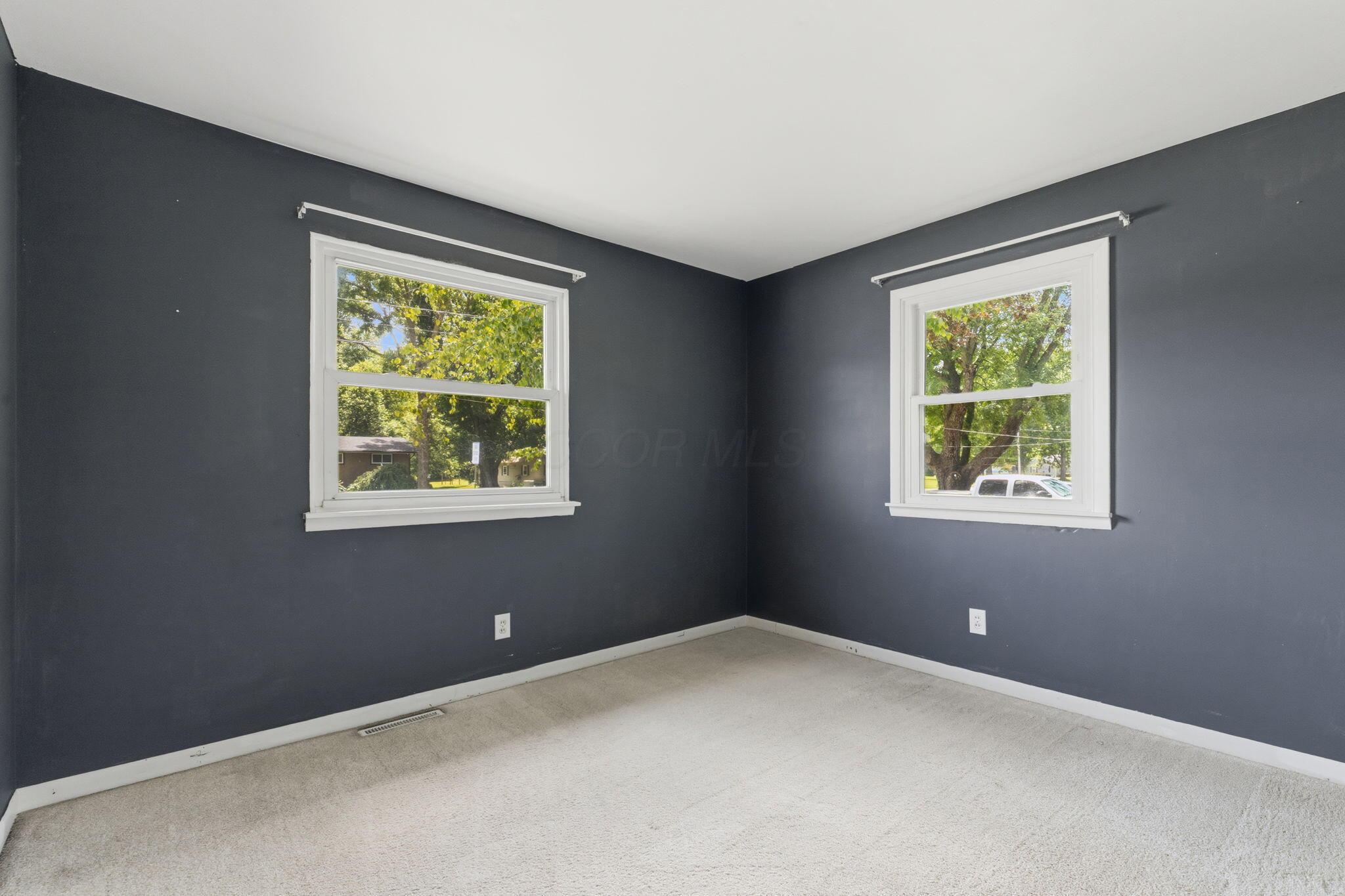1108 Owens Road W Property Photo 23