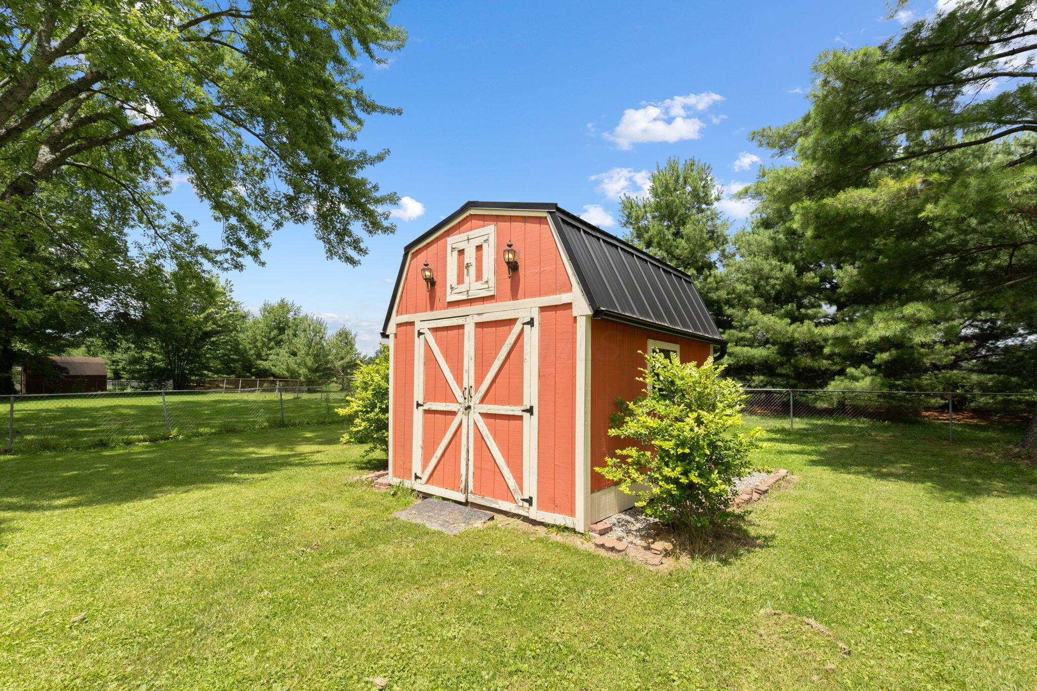 1108 Owens Road W Property Photo 34