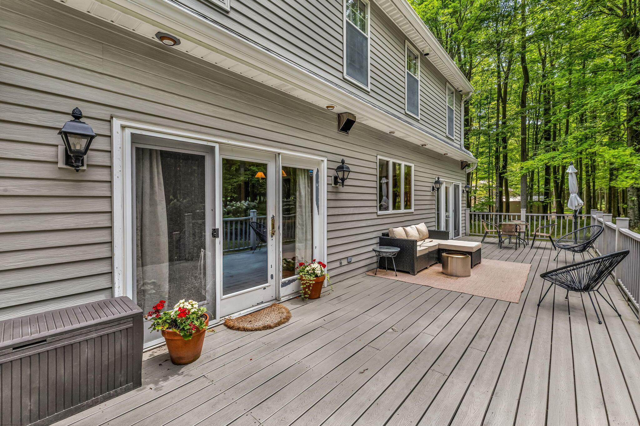 3045 Lakeview Drive Property Photo 24