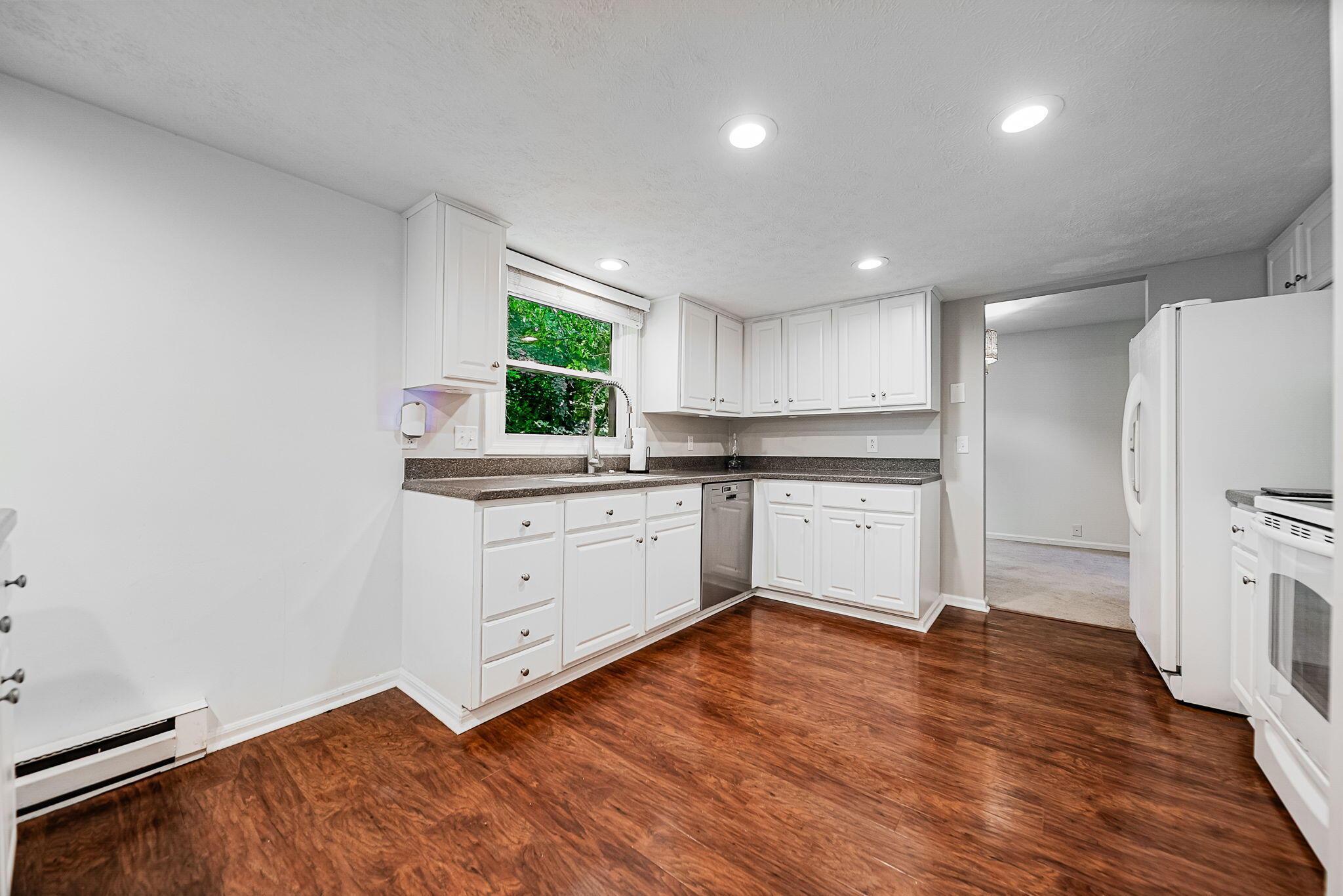 201 Fenway Boulevard Property Photo 7