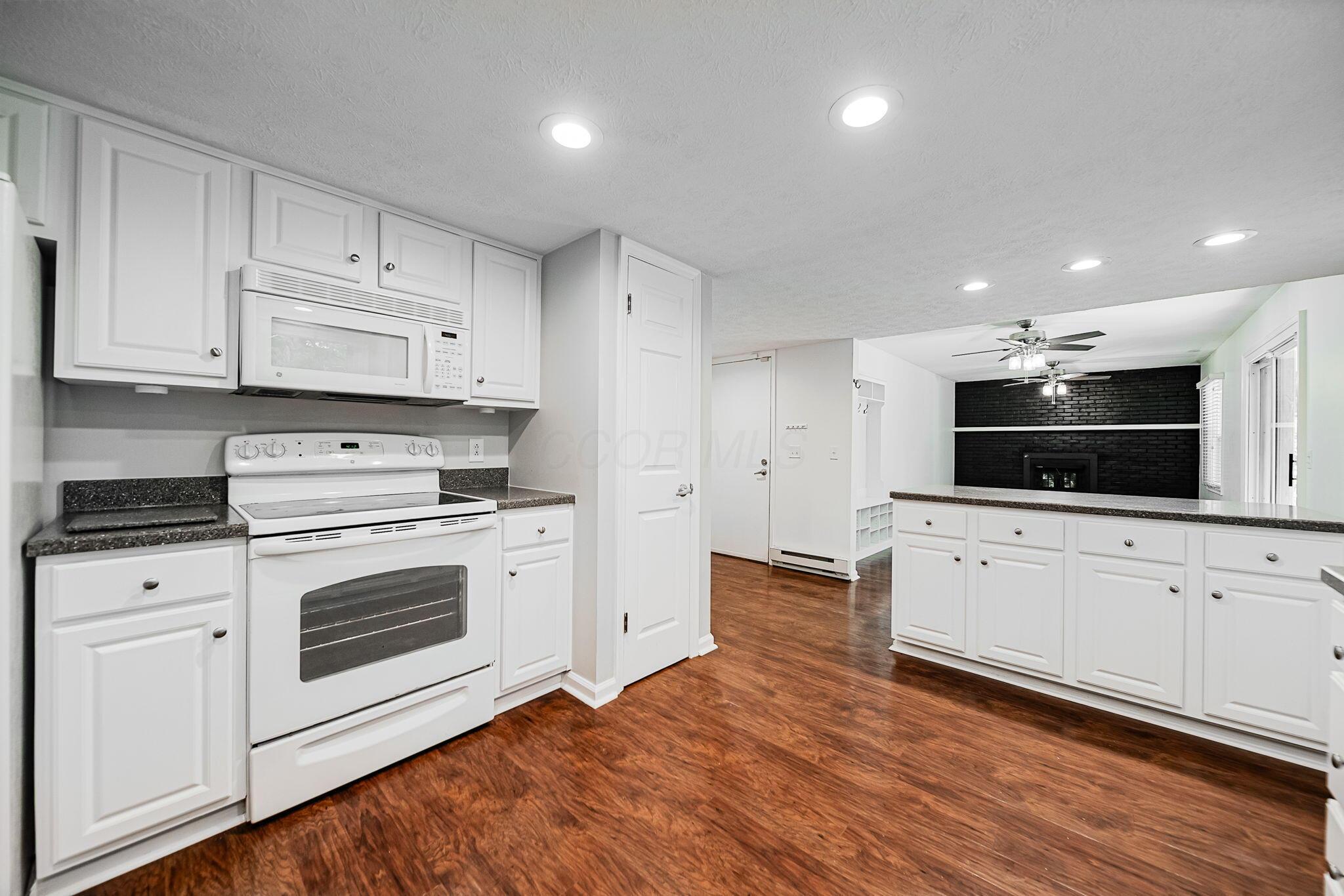 201 Fenway Boulevard Property Photo 8
