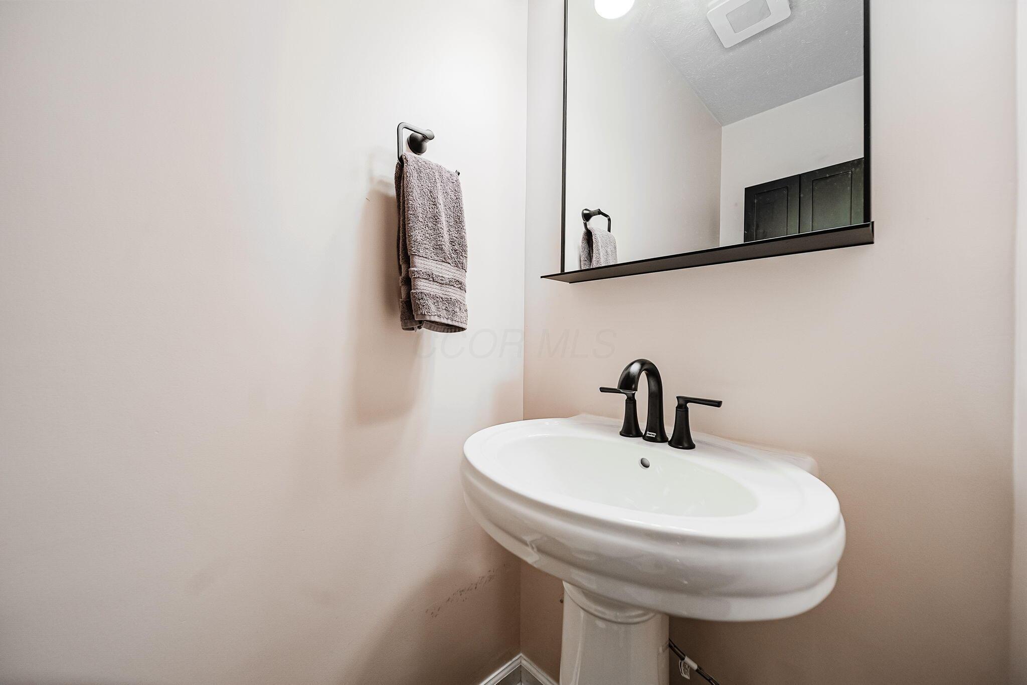 201 Fenway Boulevard Property Photo 11